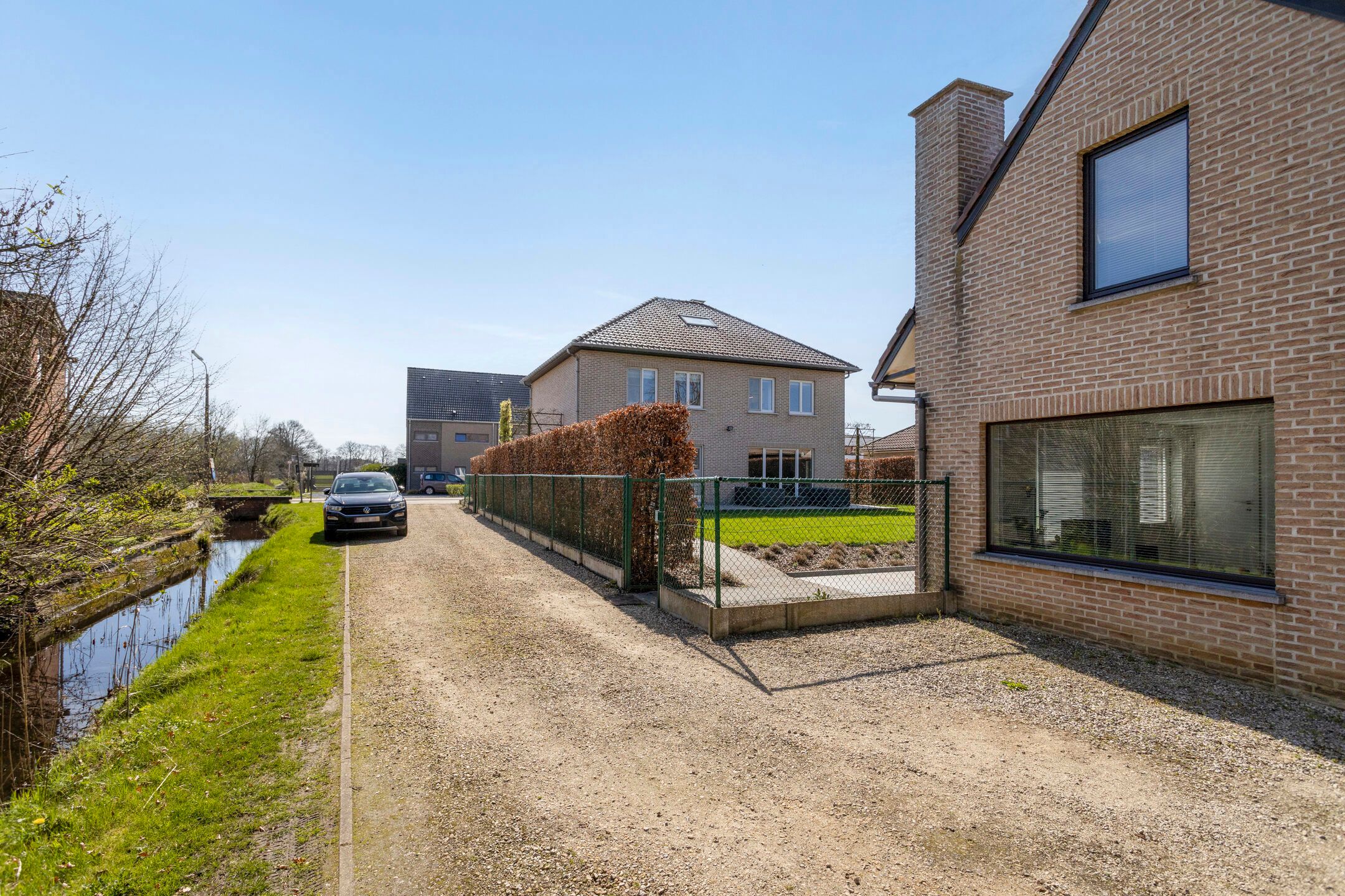 Riante villa met bijgebouw op uitstekende locatie foto 25