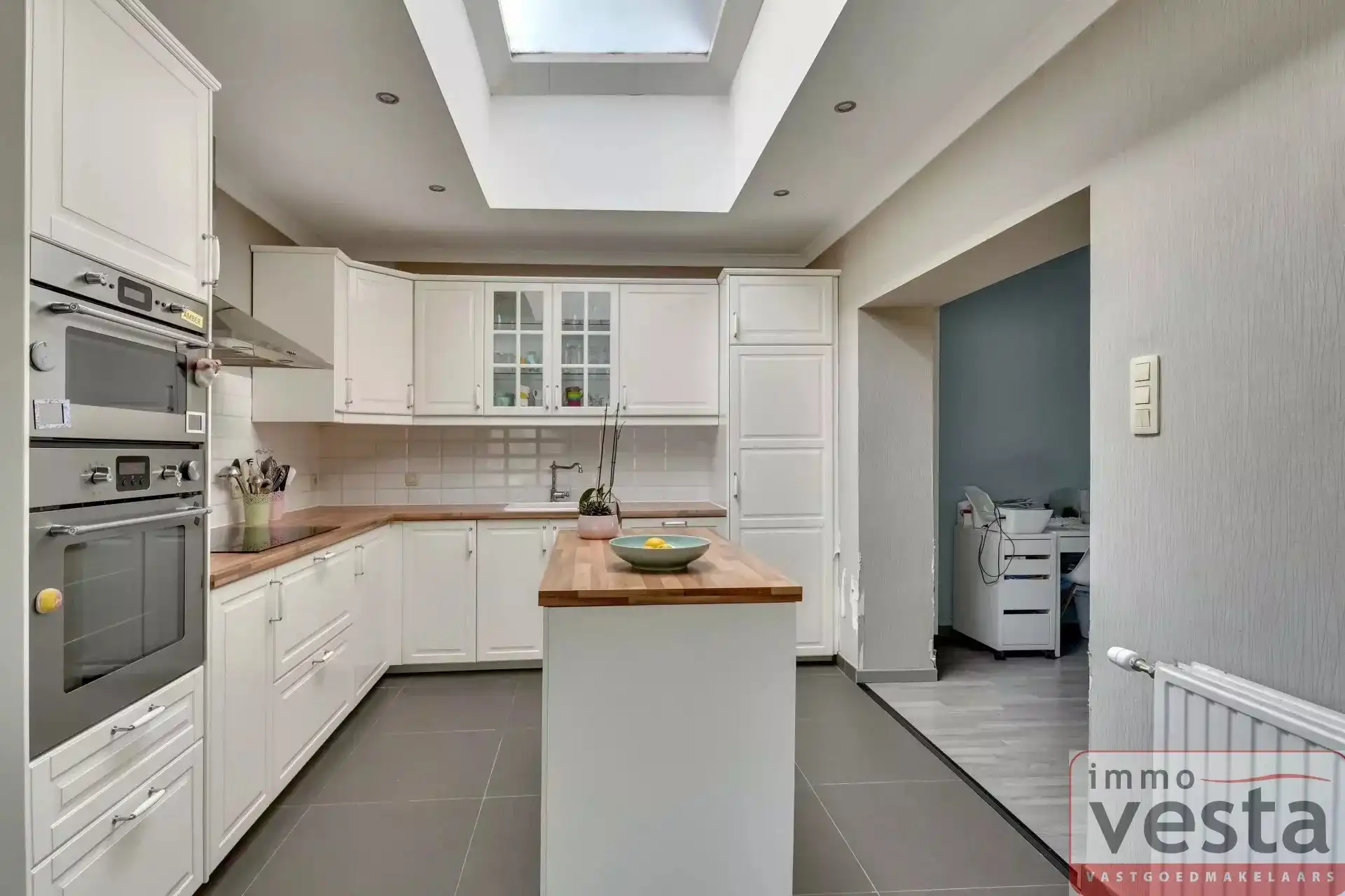 Ruime, instapklare woning op goede locatie foto 12