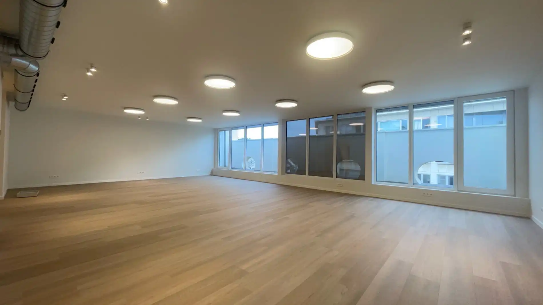 Exclusief kantoorgebouw te koop dichtbij de Leien in Antwerpen foto 7