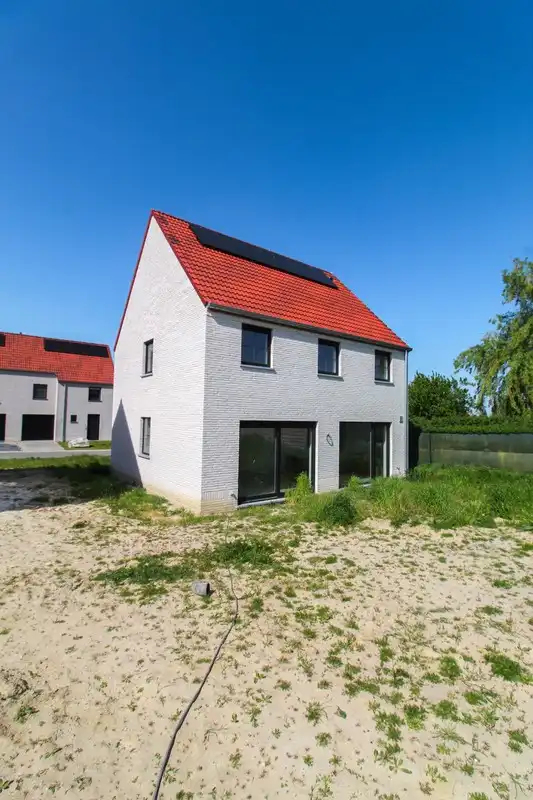 Hectaar bouwt alleenstaande woning in het rustige Meulebeke foto 3