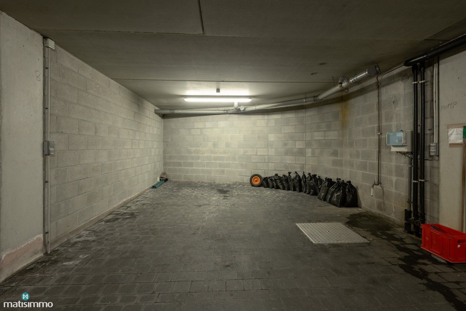 ROYAAL APPARTEMENT MET RUSTIG INTERIEUR VOORZIEN VAN 3 SLAAPKAMERS, 2 BADKAMERS EN 2 TERRASSEN NABIJ CENTRUM HASSELT foto 30