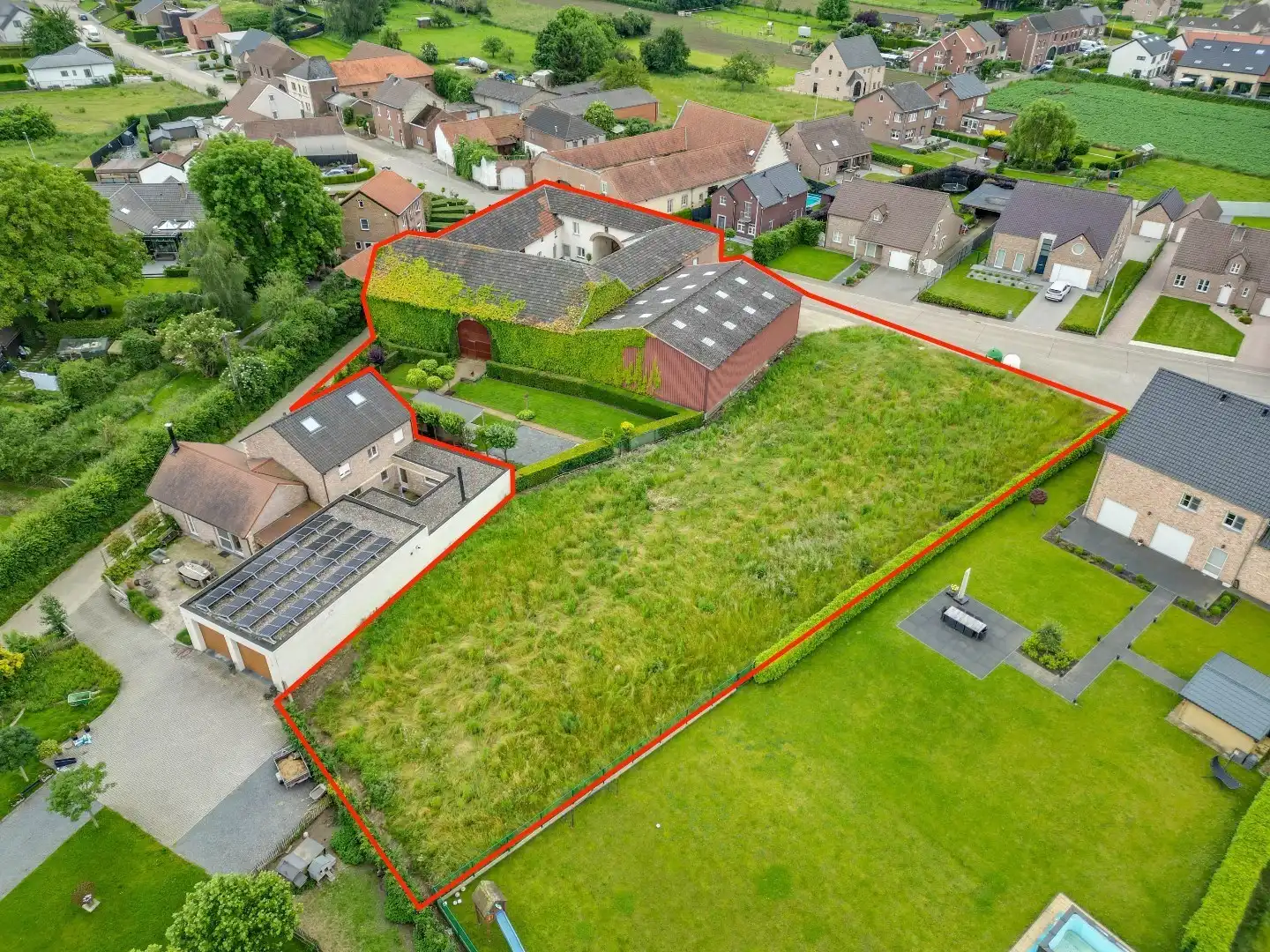 UNIEKE HOEVE MET BOUWLAND OP EEN PERCEEL VAN 36A 66CA IN HET GROENE KESSELT !  foto 2