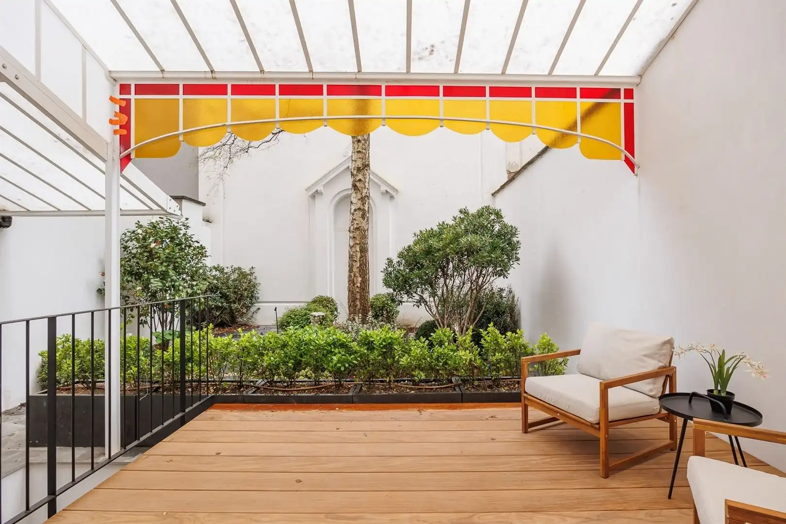 Prachtig afgewerkt appartement met tuin foto 18