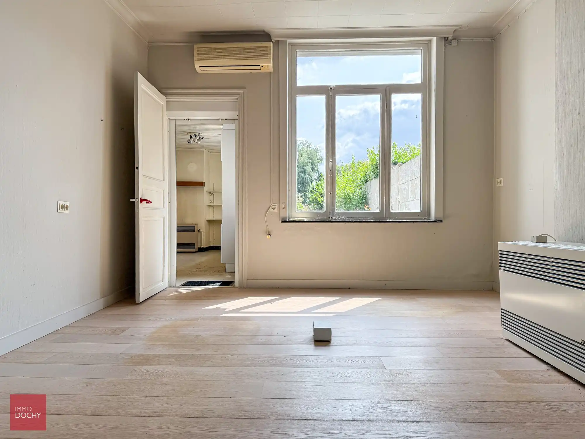 Centraal gelegen handelswoning (voormalige juwelierszaak) | Bavikhovedorp foto 4