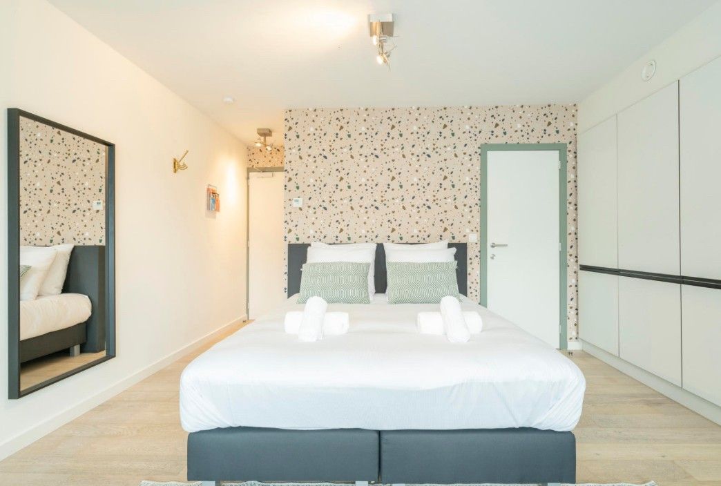 GEMEUBELDE STUDIO foto {{pictureIndex}}