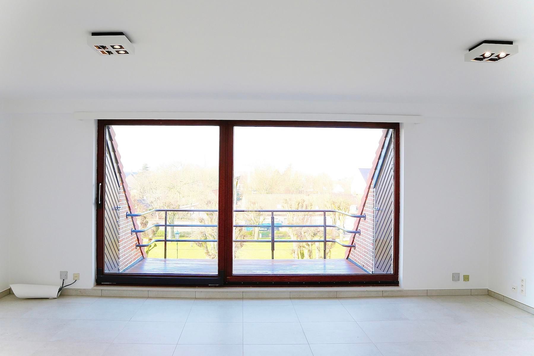 Volledig gerenoveerd appartement met zonnige terrassen. foto 15