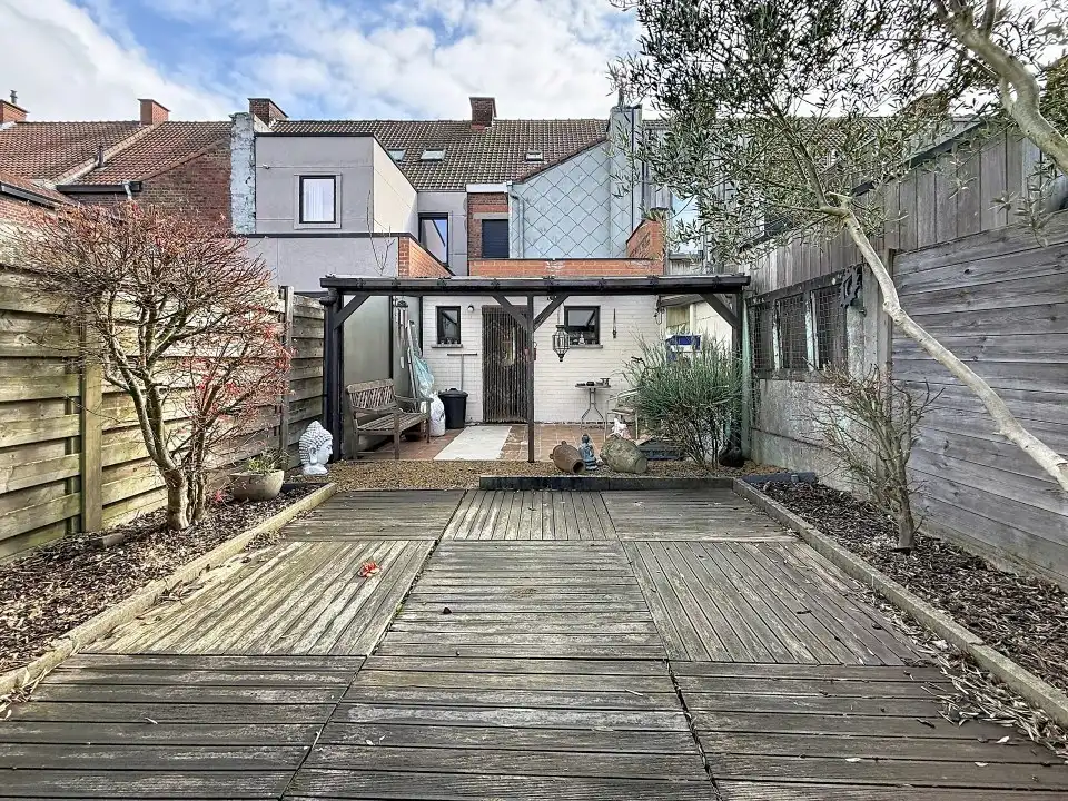 Op te frissen stadswoning in het centrum van Roeselare foto 11