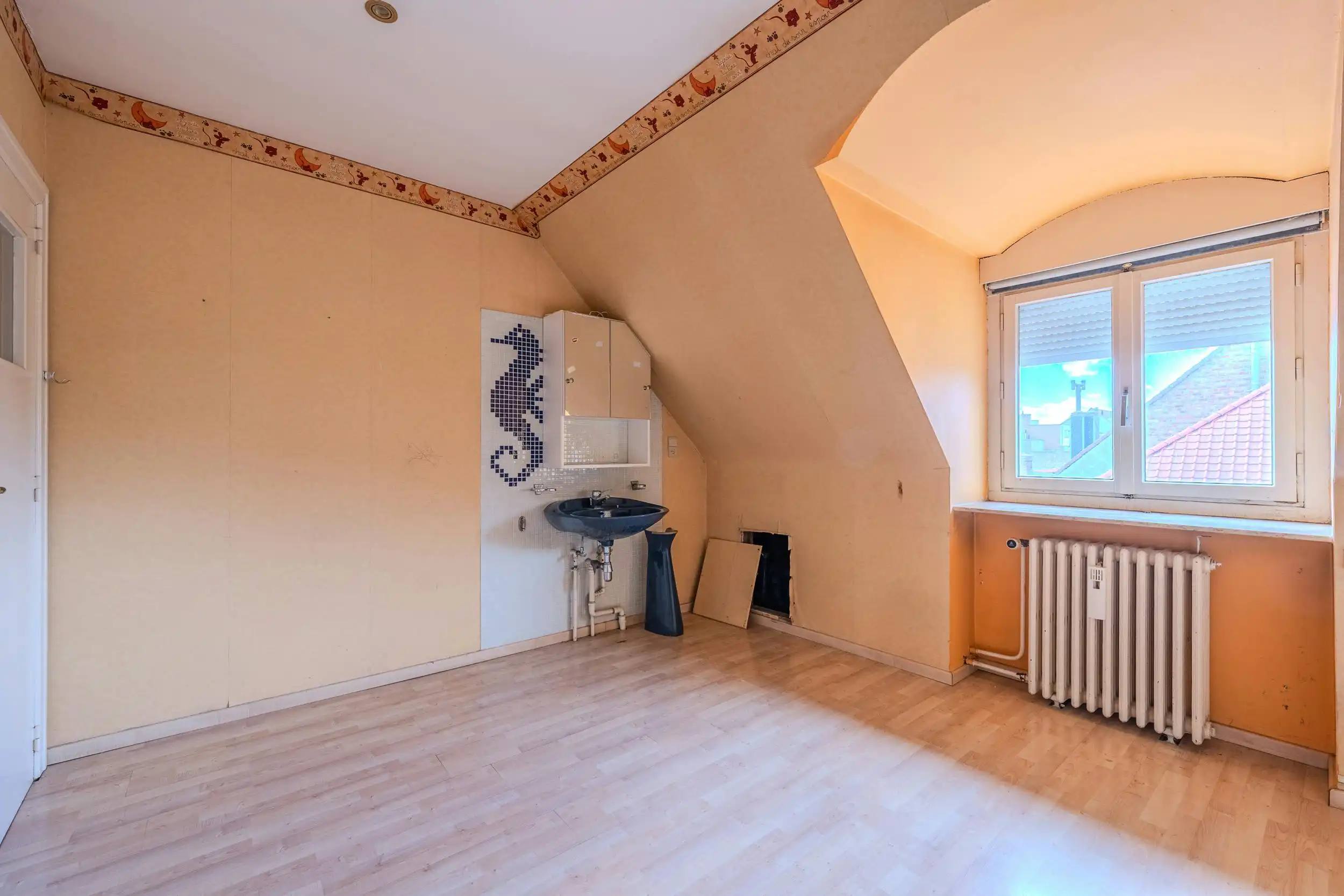 Hoekhuis met veel potentieel te koop te Mariakerke foto 16