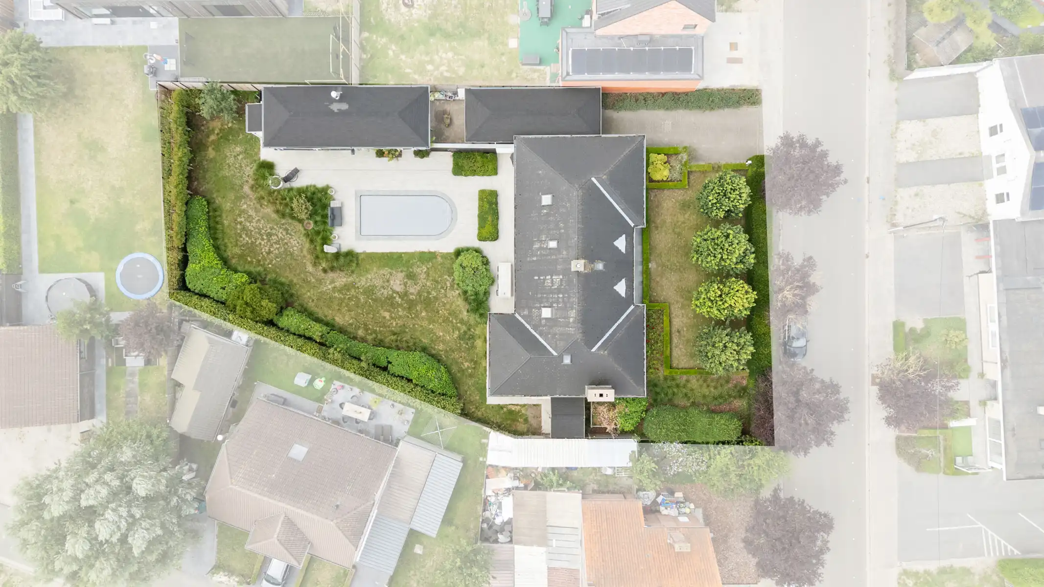 Charmante villa op een rustige en toch vlot bereikbare ligging foto 3