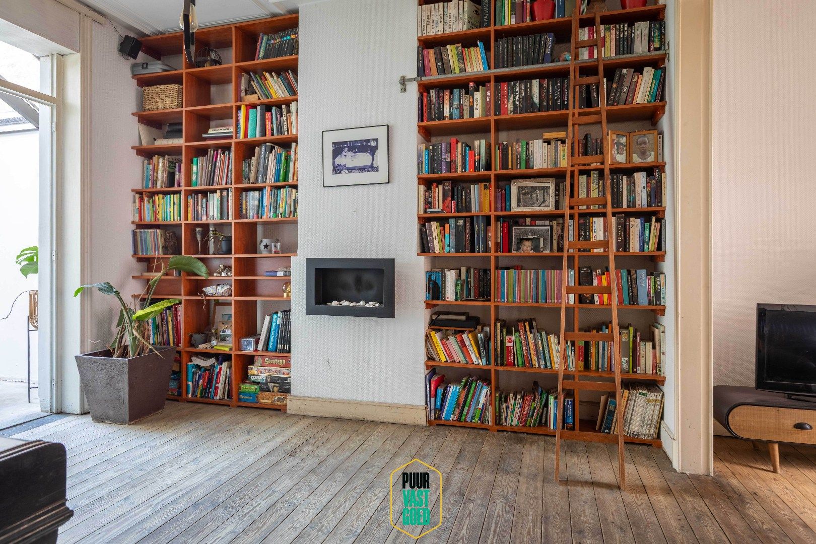 Karaktervolle burgerwoning met 5 slaapkamers en zonnige tuin, nabij de Kruispoort. foto 6