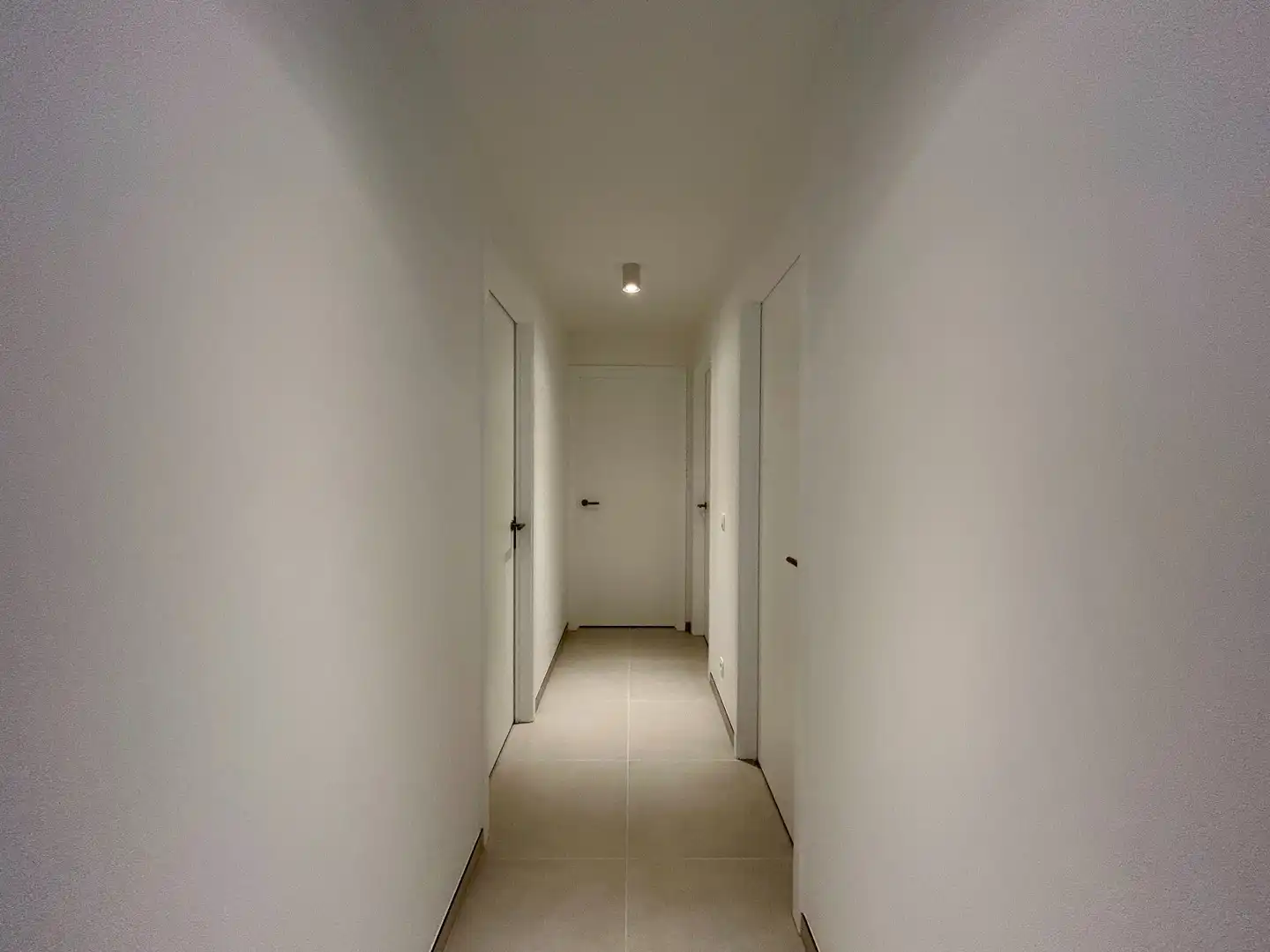 Instapklaar nieuwbouwappartement met 3 kamers & terras te Tielt! foto 10