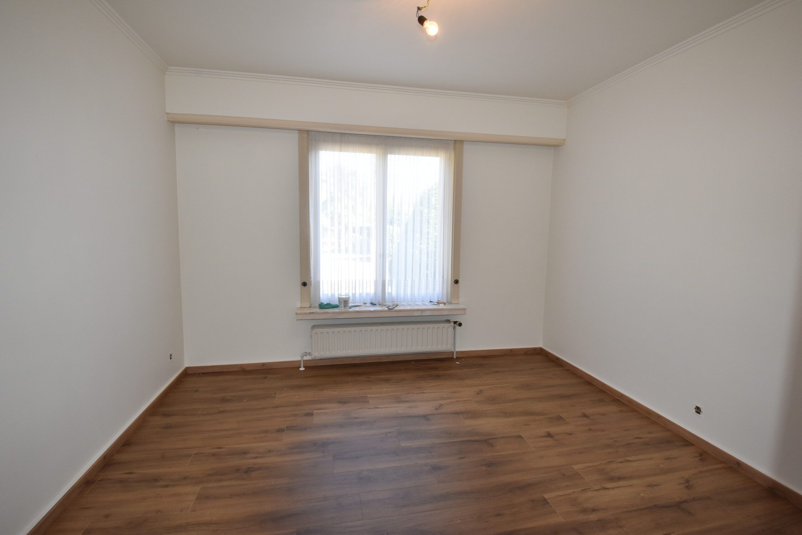 Ruime bungalow met tuin in rustige doodlopende straat te Nieuwkerken foto 5