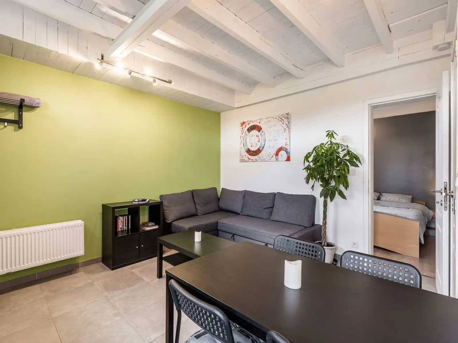 Landelijk gelegen woning met 4/5 slpks, zwembad en tuin foto 14