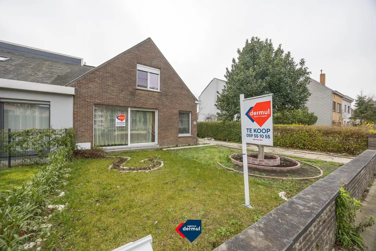 Hoofdfoto van de publicatie: HALFOPEN BEBOUWING