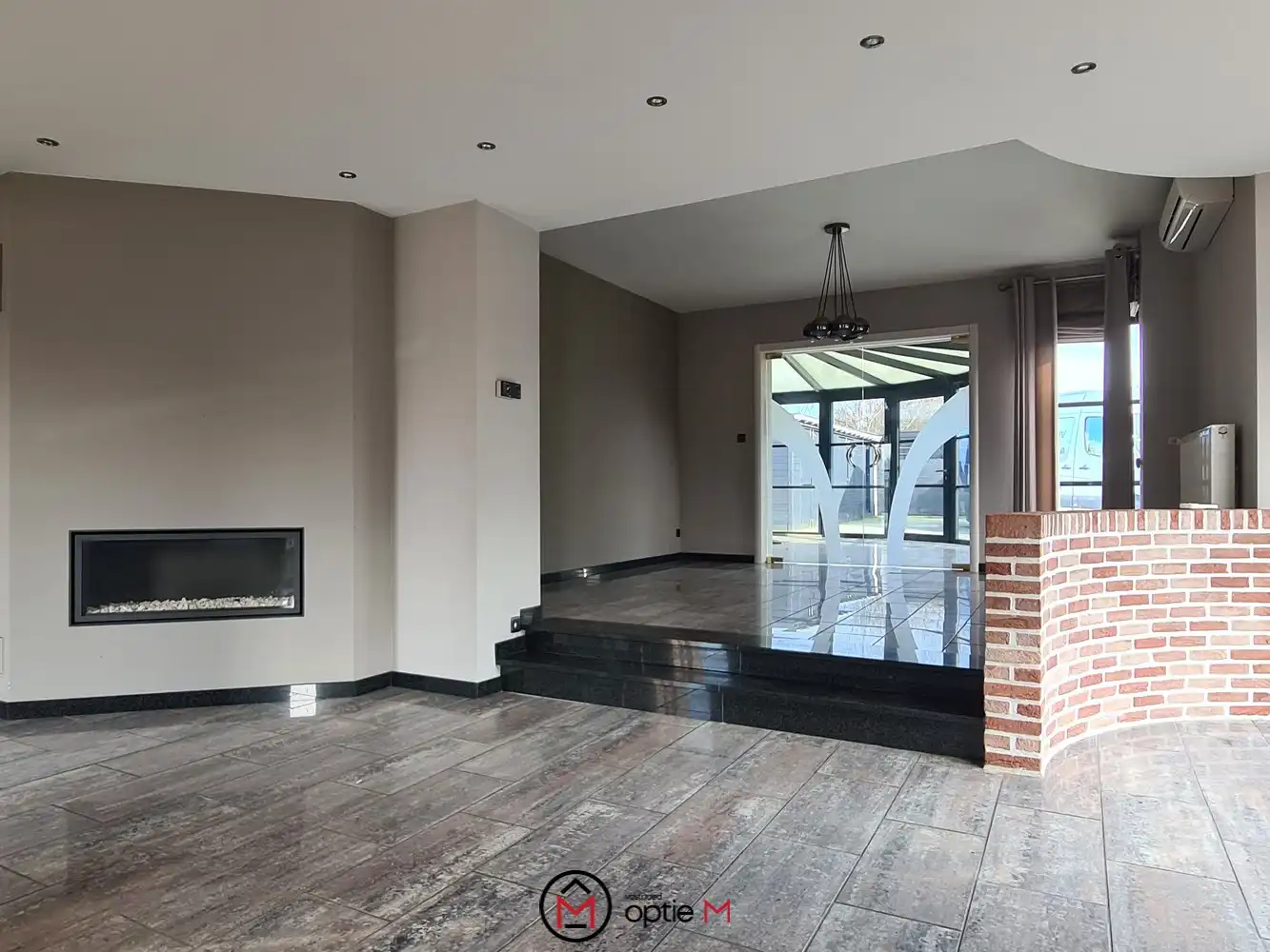 Halfopen woning te huur in Rijkhoven (Bilzen) – Ruime gezinswoning met grote tuin foto 4