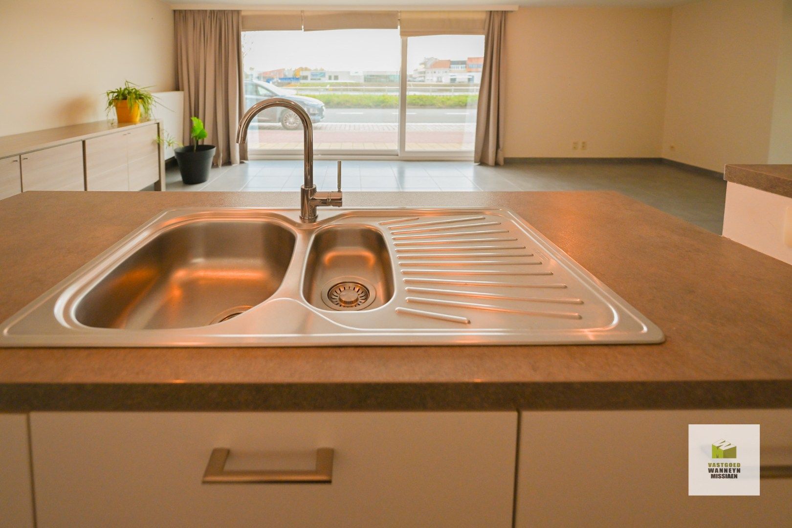 Gelijkvloers appartement met 2 slaapkamers, 2 badkamers en terras foto 5