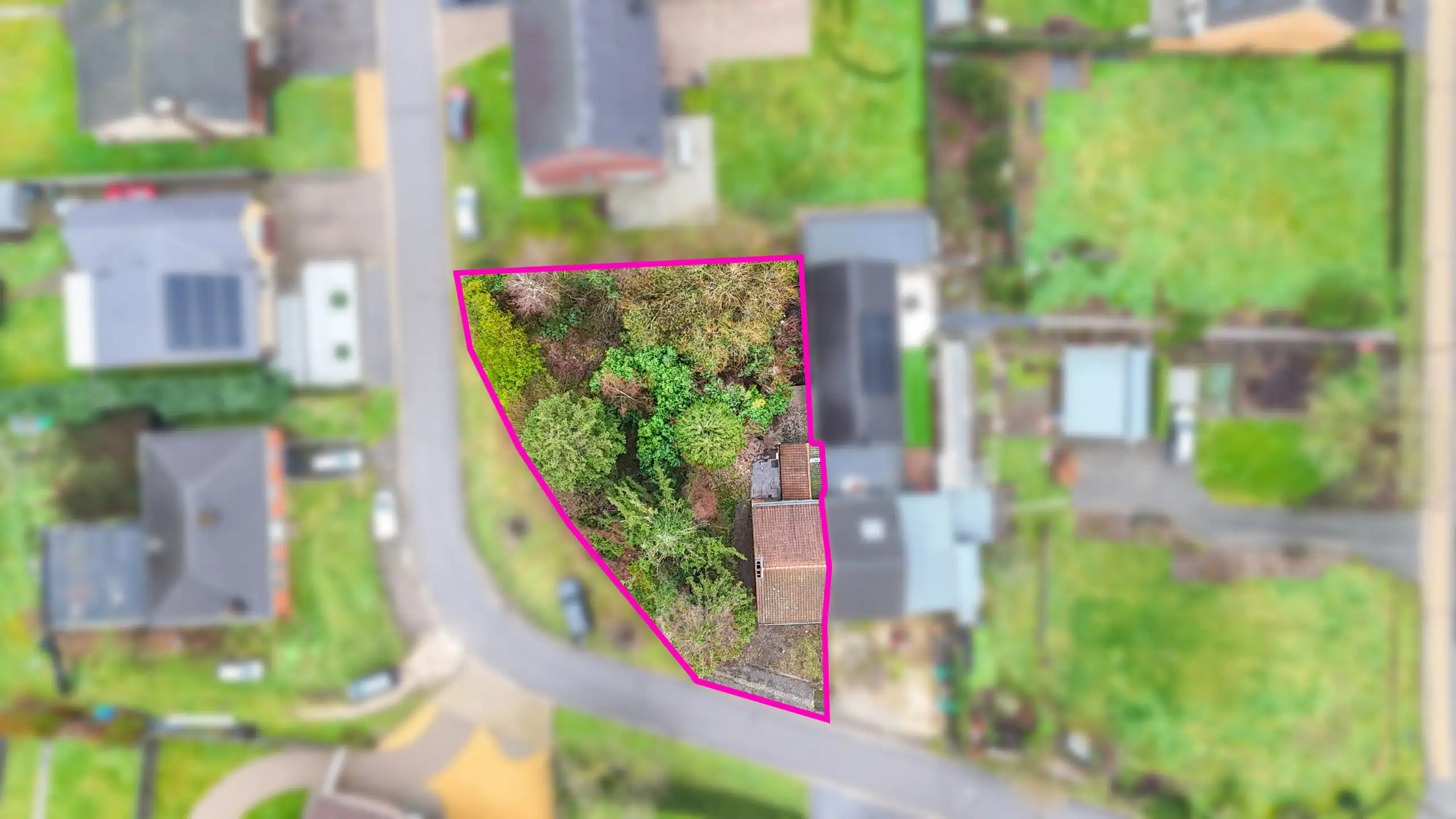 Te renoveren woning met potentieel op rustige ligging foto 24