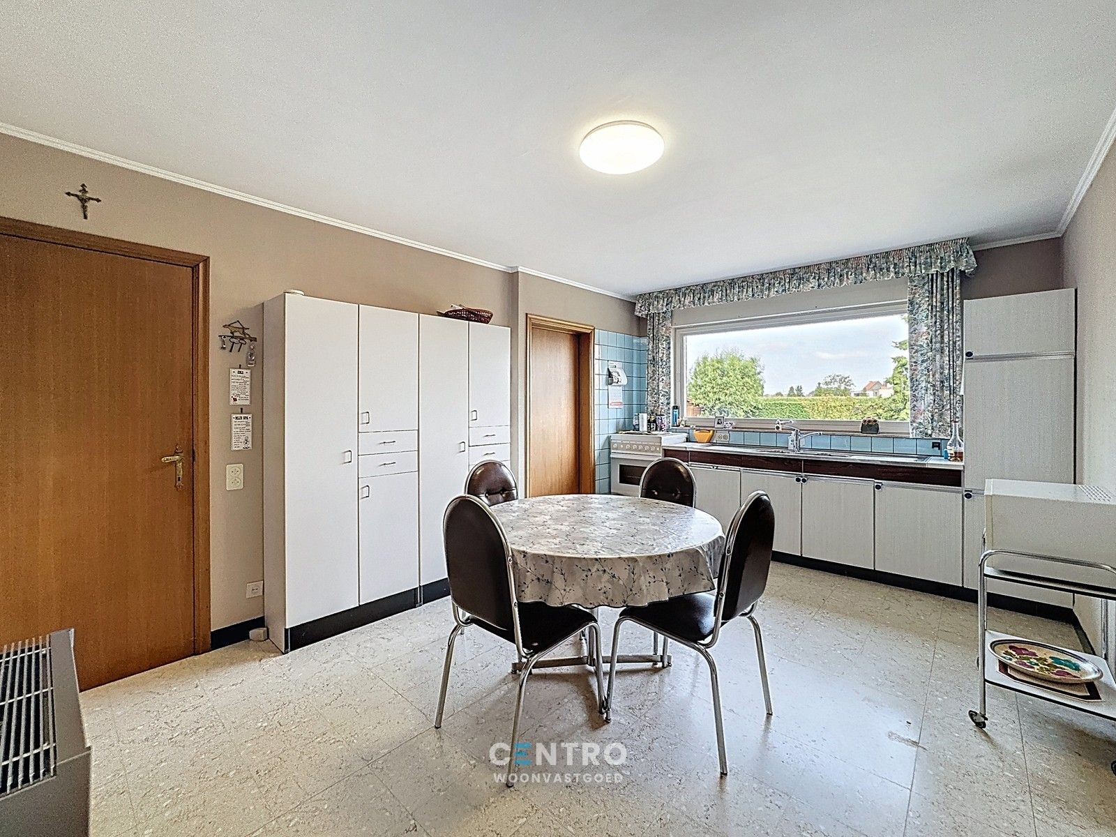RESIDENTIEEL gelegen woning vlakbij 't Sterrebos te Rumbeke! foto 5