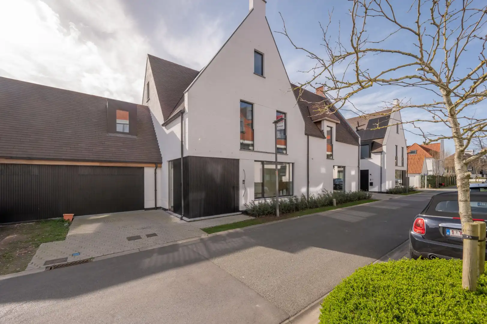 Nieuwbouwwoning ideaal gelegen aan Duinenwater foto {{pictureIndex}}