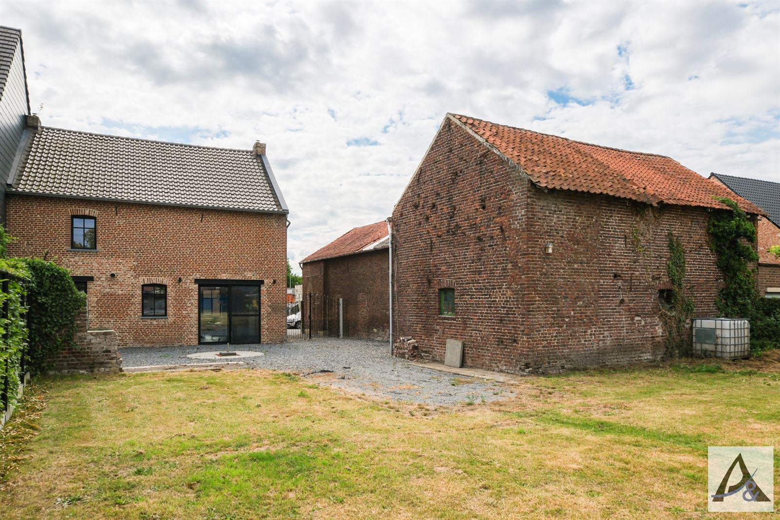 Totaal gerenoveerde, instapklare gezinswoning te koop in het hart van Munsterbilzen! foto 34