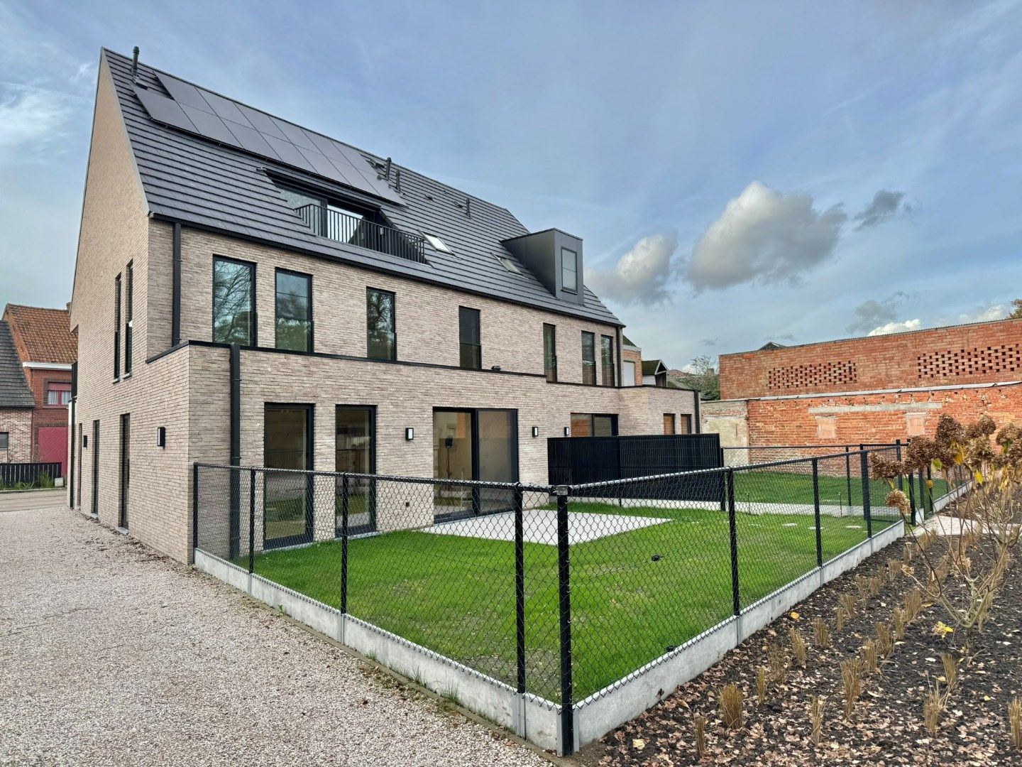 Mooi nieuwbouwappartement met tuin, terras en 2 slaapkamers in Kalken  foto 15