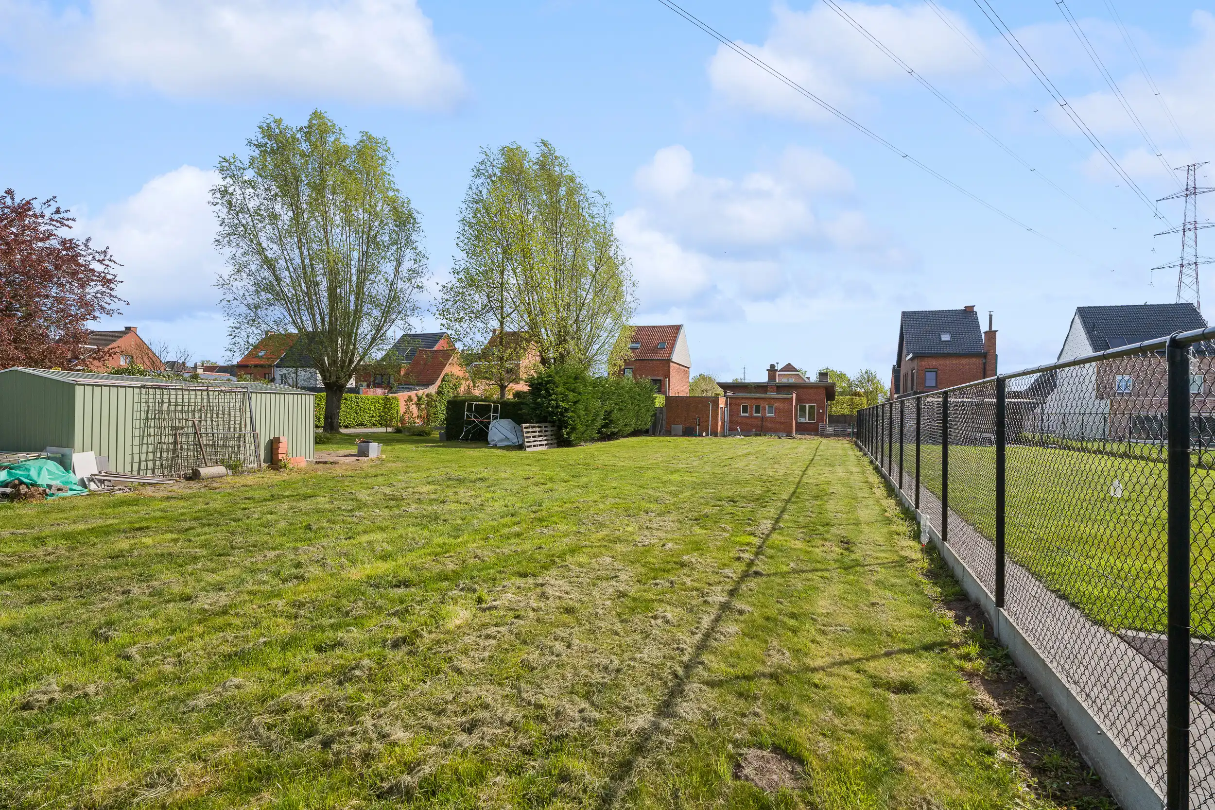 Karakteristieke, lichtrijke bungalow op groot perceel foto 14