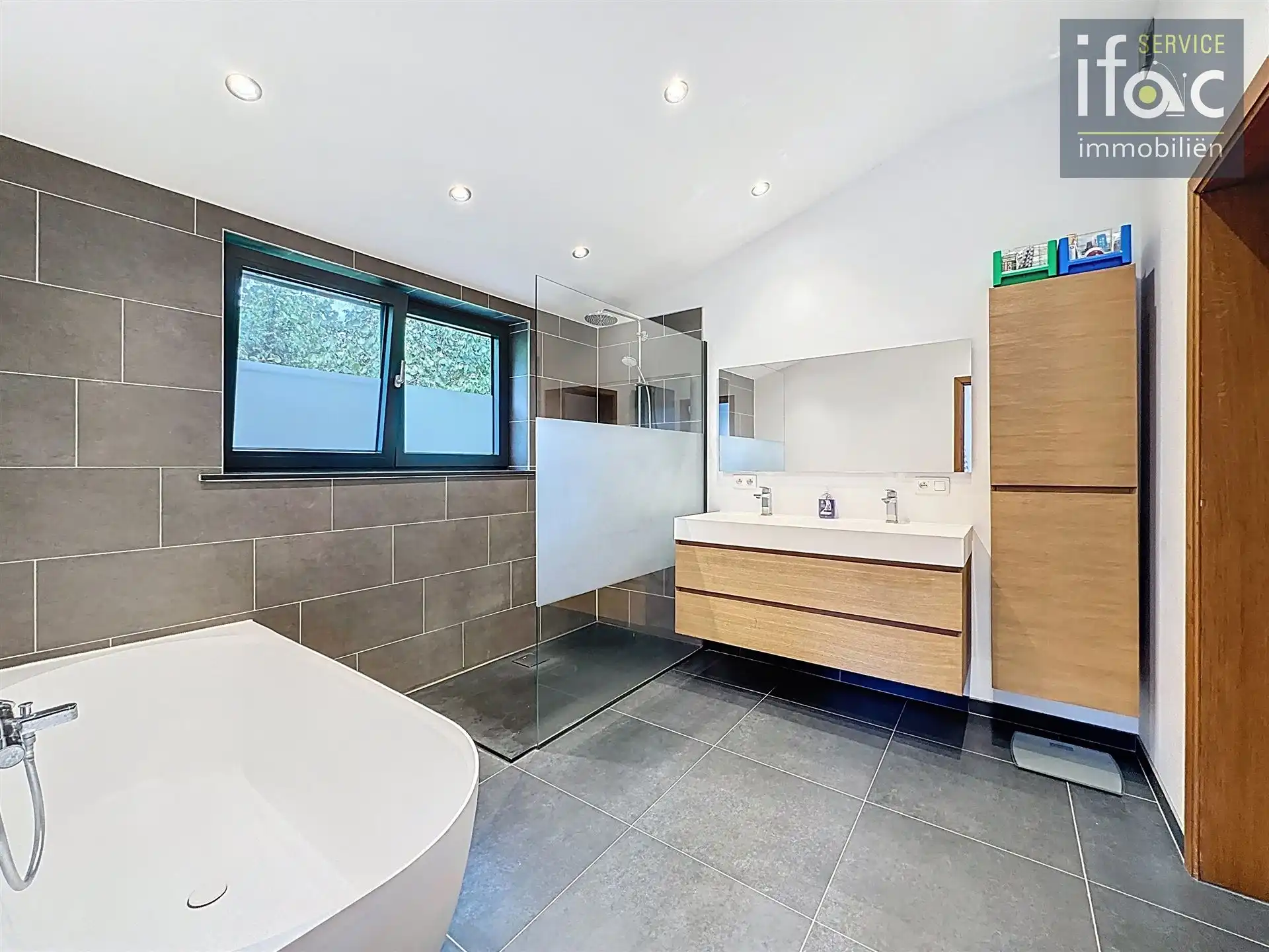 Super gelegen villa in het centrum van Sint-Joris-Weert foto 15