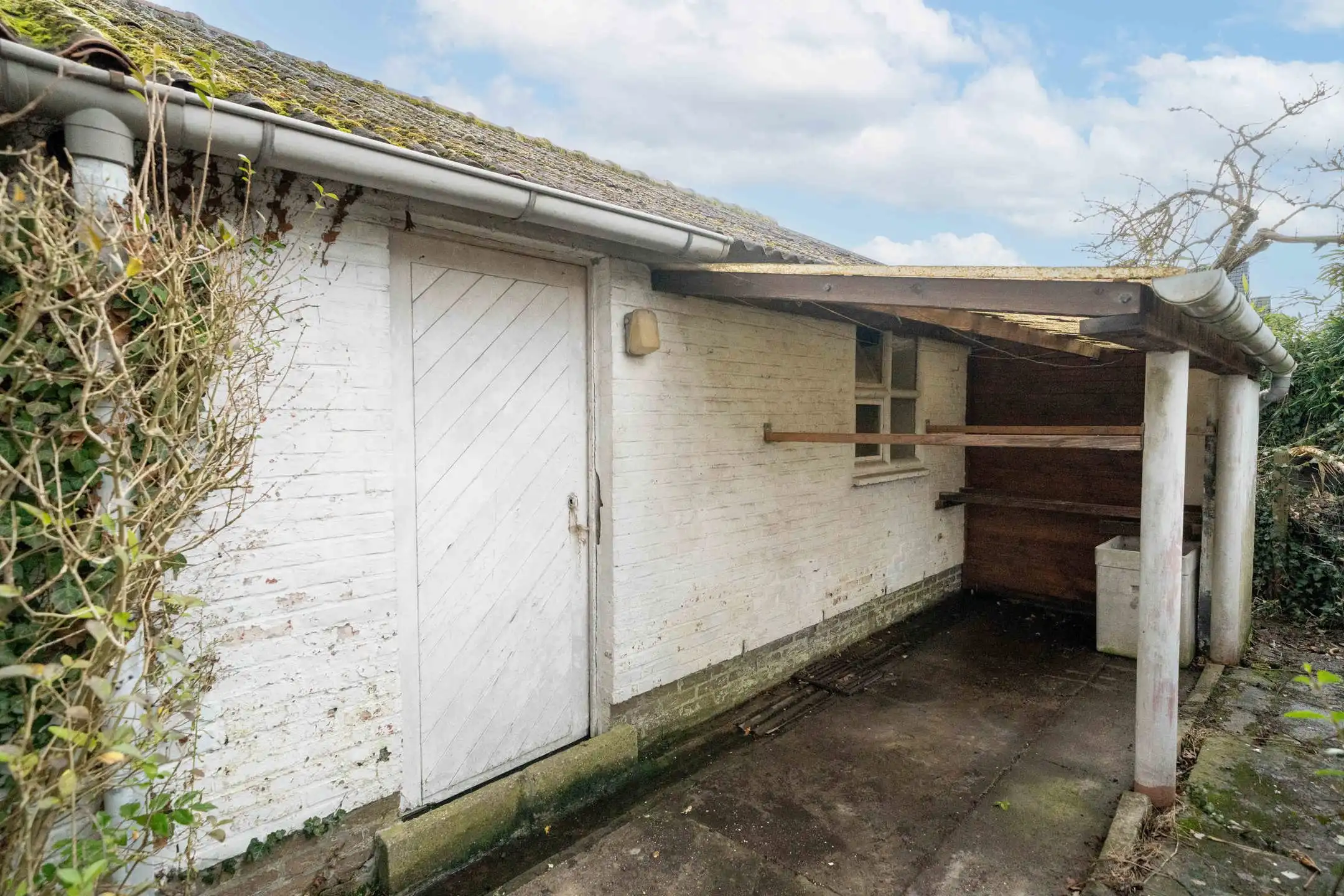 Woning op een ruim hoekperceel van 7a25ca in rustige woonwijk te Sint-Katelijne-Waver foto 11