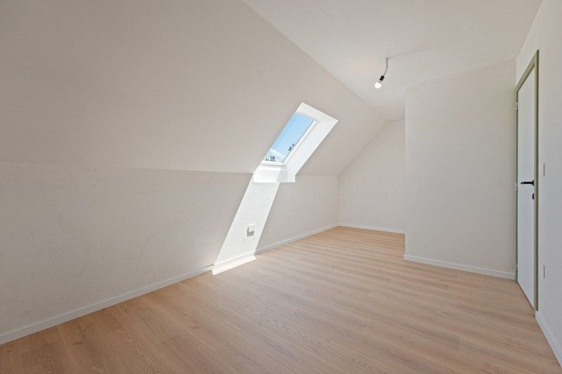 Nieuwbouwwoning met 3 slaapkamers en E-peil 10 te Veurne  foto 26