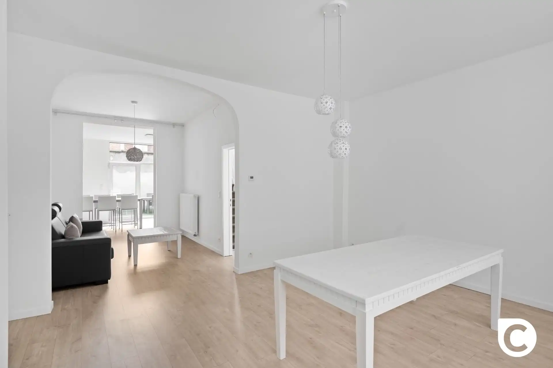 Handelsgelijkvloers met duplex 2 slpk app op toplocatie! foto 9