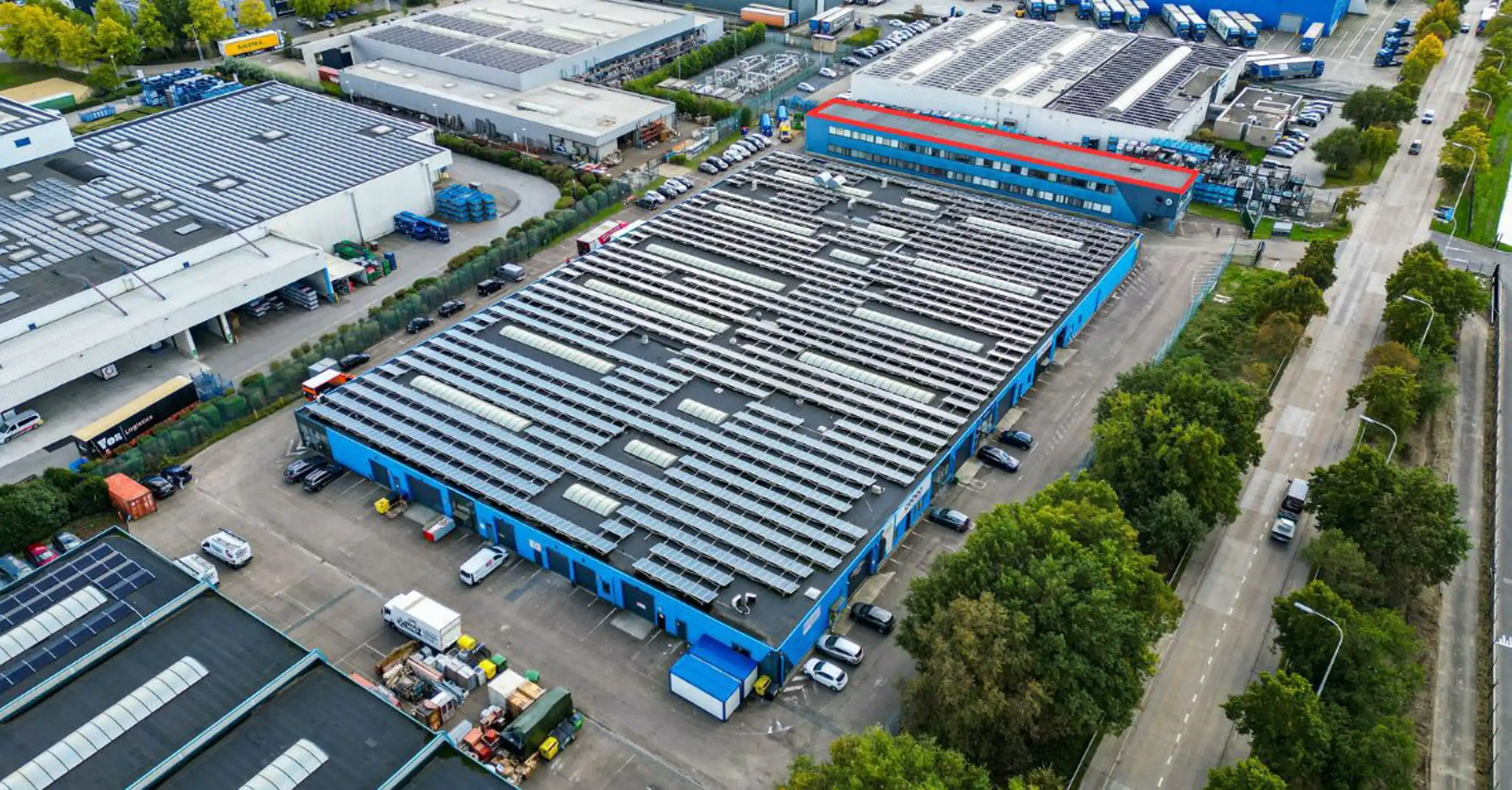 Magazijn te huur foto 14