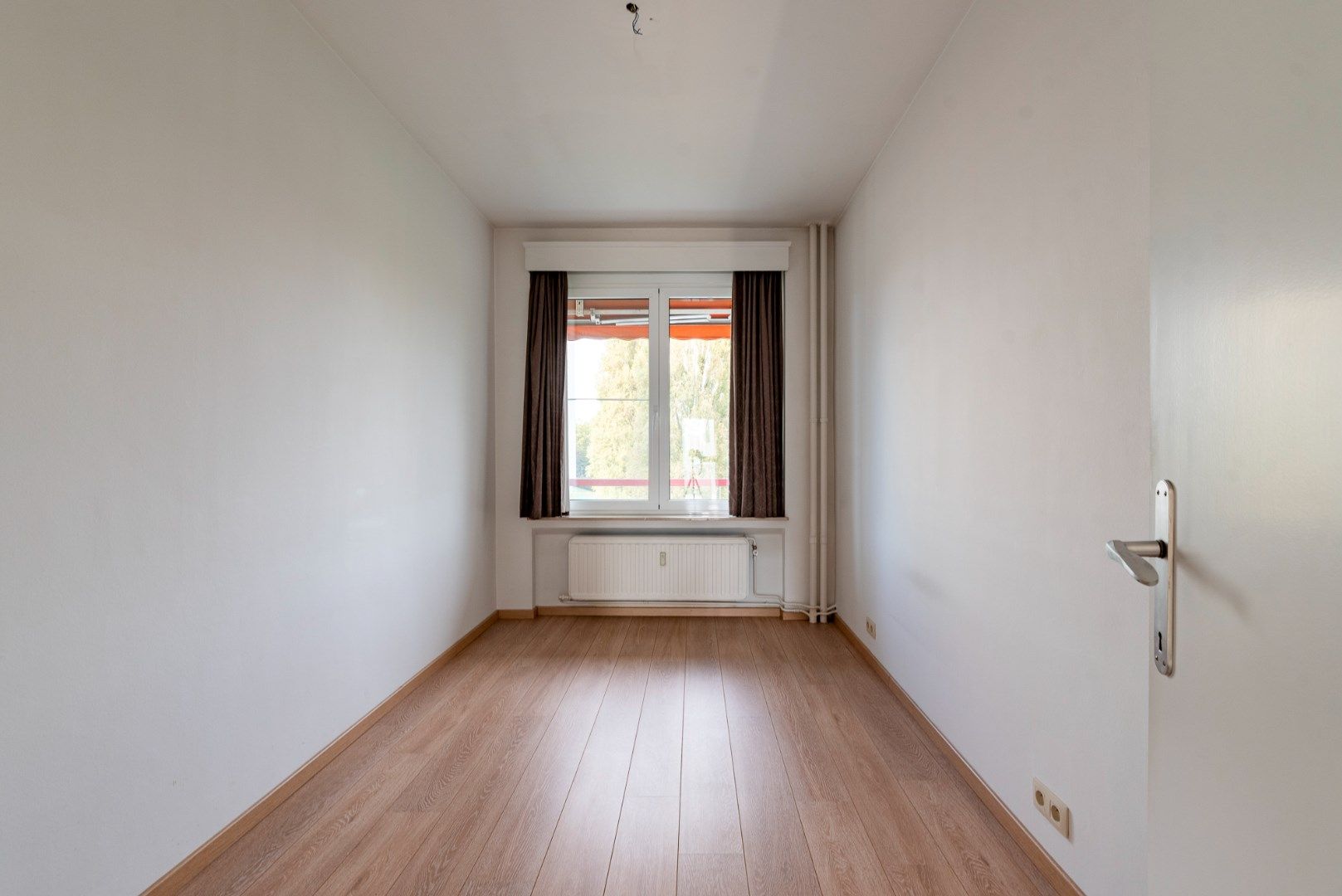 Vernieuwd appartement gelegen op de 2de verdieping van Residentie Eugène Van Marcke!  foto 14