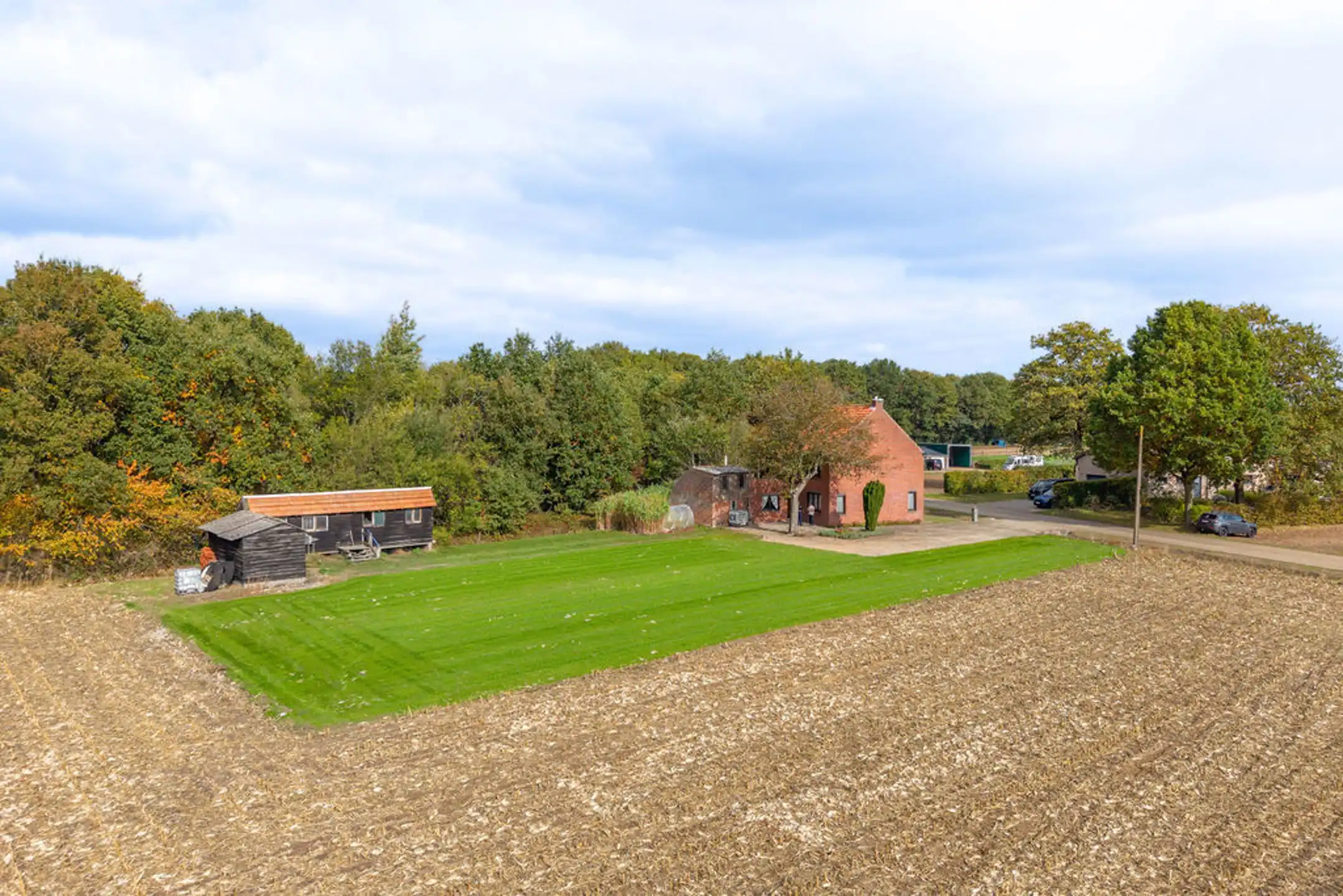 Te renoveren woning op een mooi en gunstig gelegen perceel van in totaal 6.449 m². foto 44