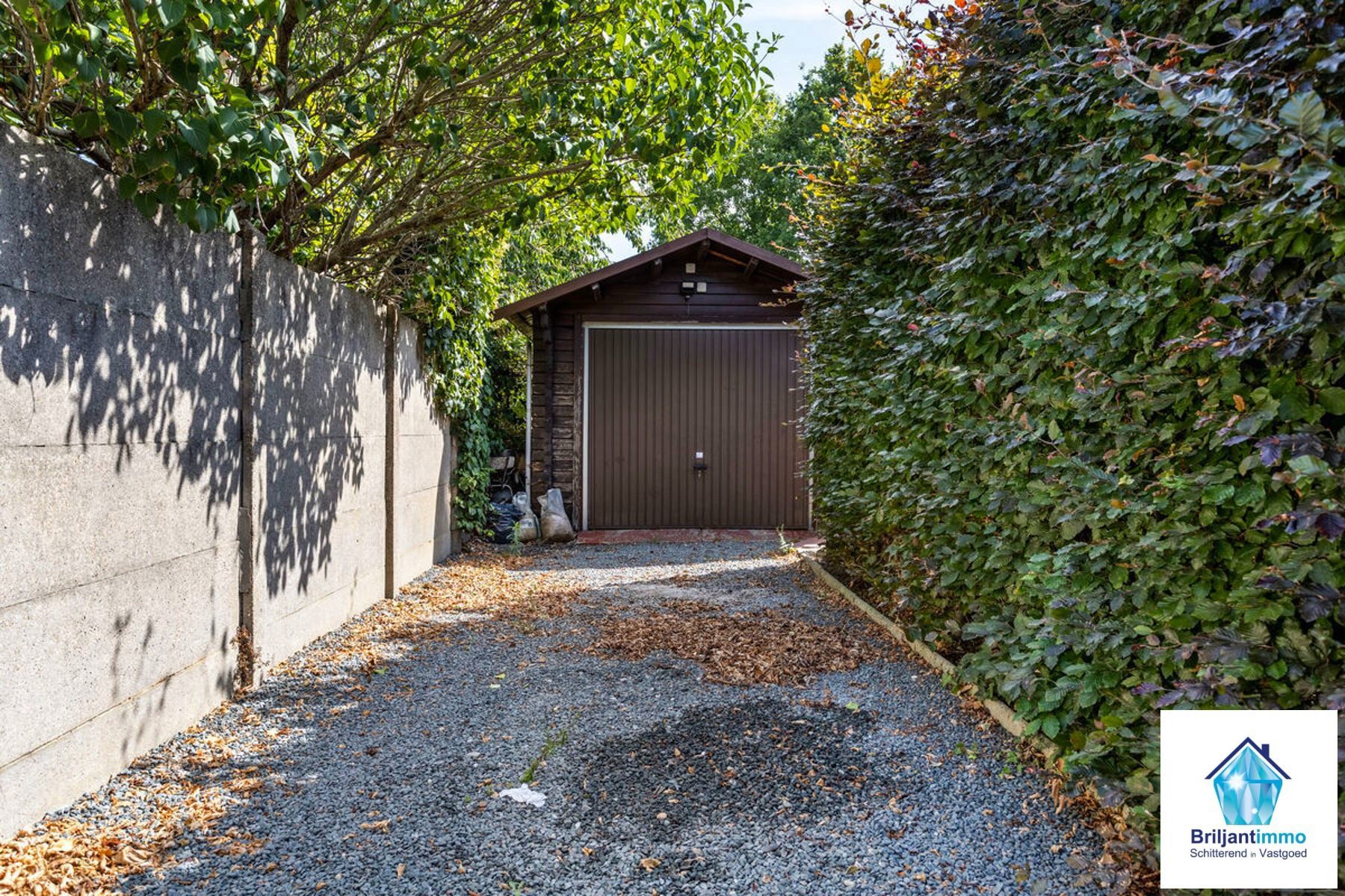 Instapklare woning 2(3) slpkmrs + bureau en garage foto 24