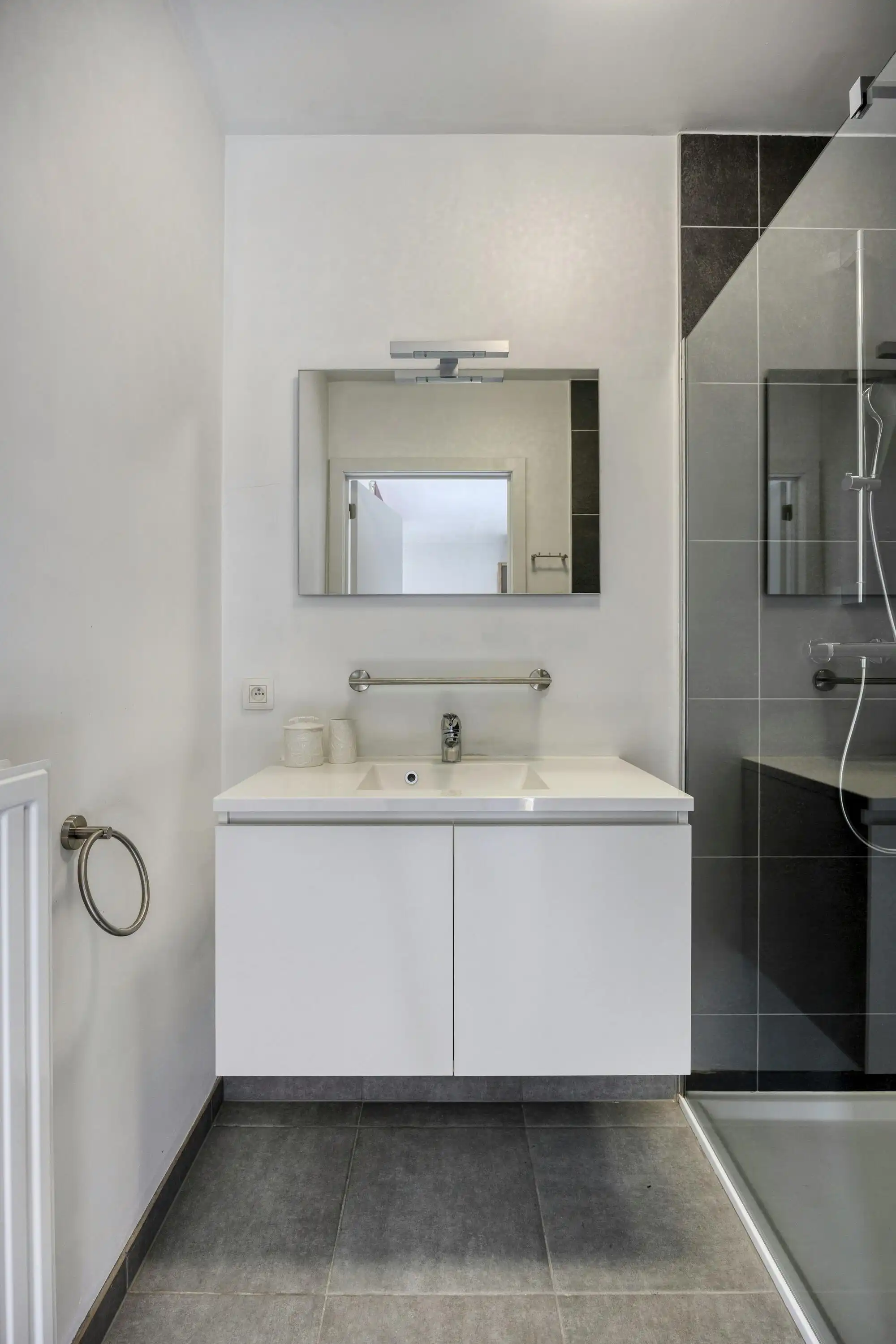 Instapklaar appartement te koop in centrum Wuustwezel! foto 11