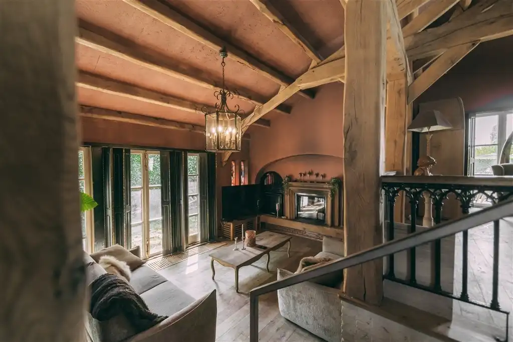 Magazijn met woning en uitbreidingsmogelijkheden foto 13