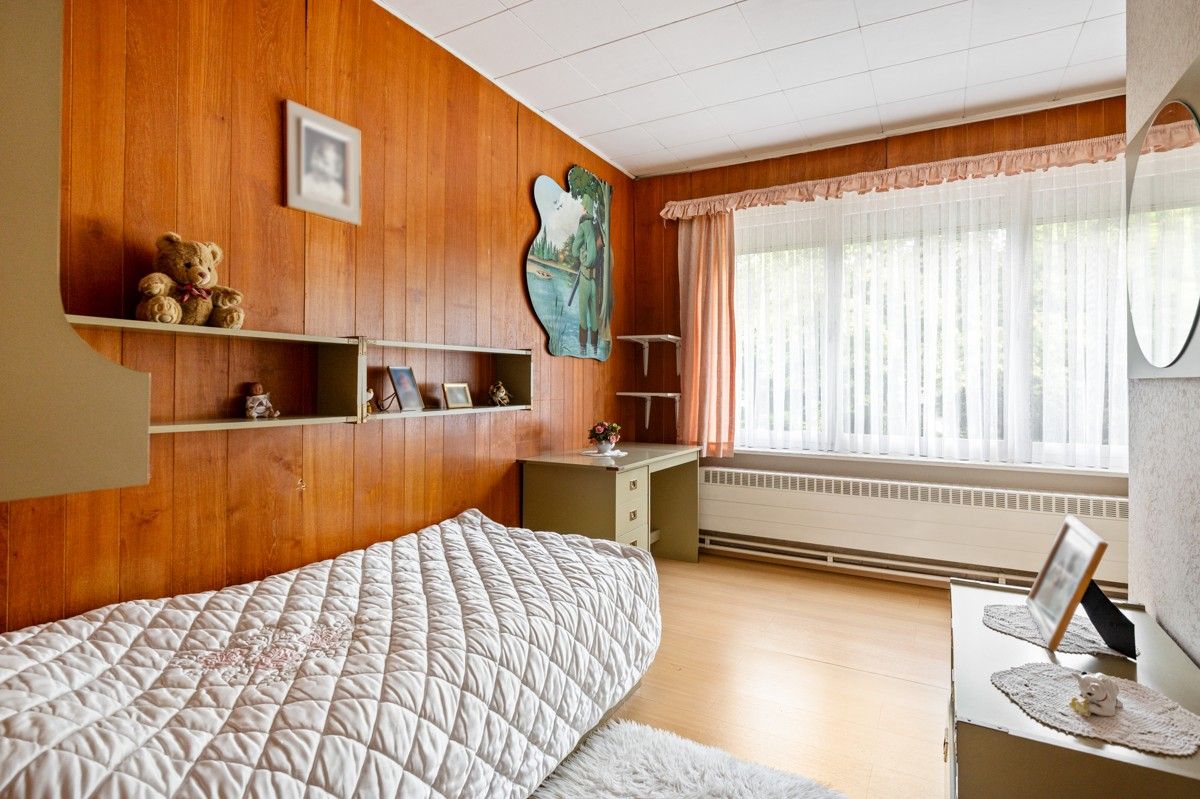 Op te frissen/te renoveren woning met potentieel op toplocatie in Schilde foto 16