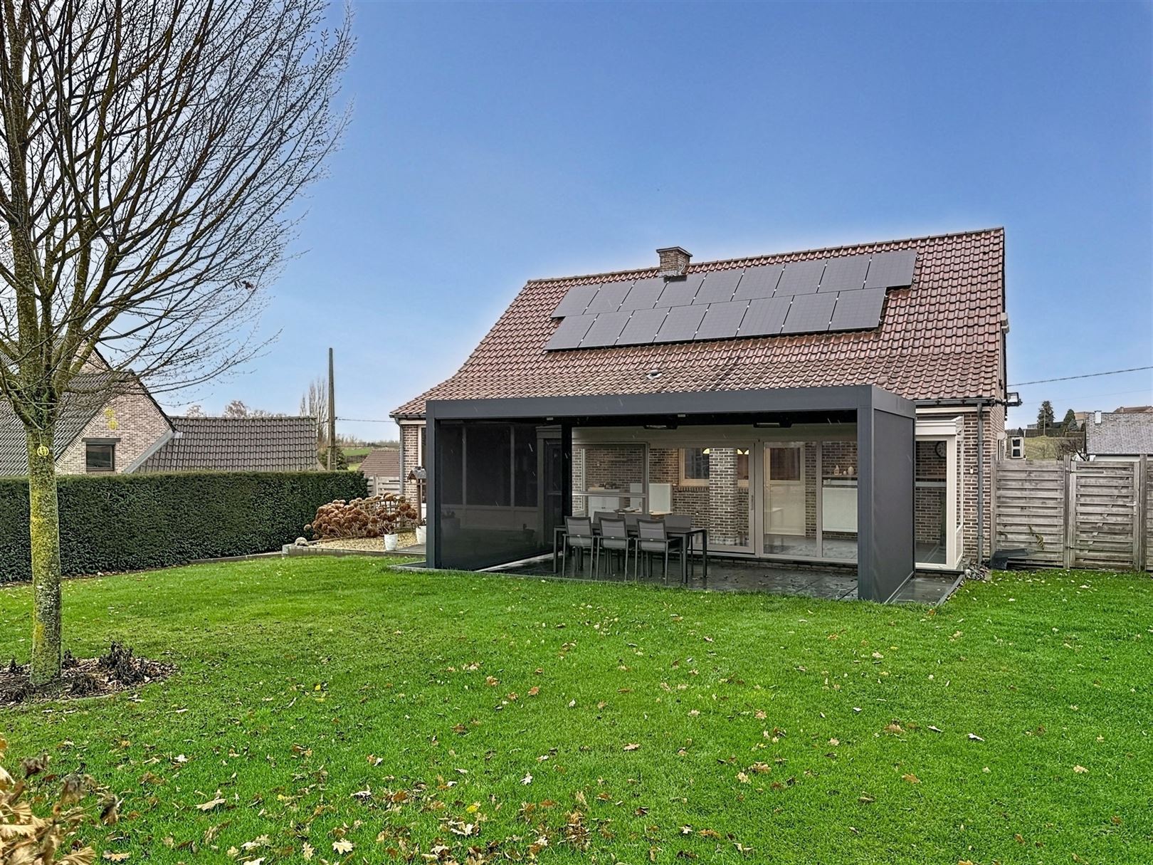 Ruime open bebouwing met 4 slpks, veranda, tuin, garage, 8a  foto 36