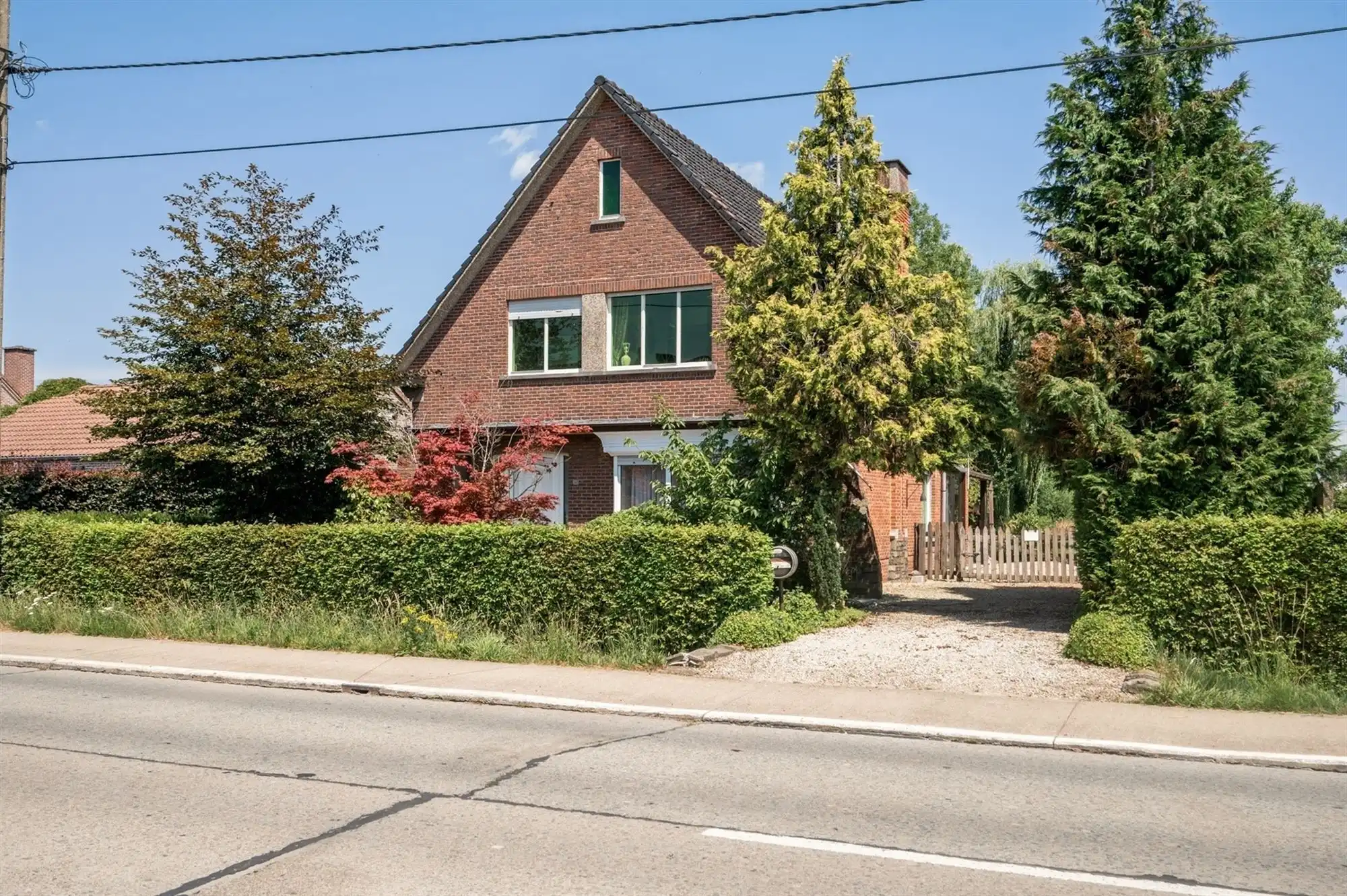 Te renoveren woning met veel potentieel in het landelijke Schriek foto 2