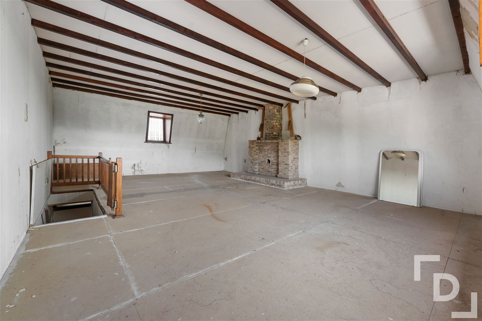 Ruime te renoveren woning te koop in Geluveld. foto 20