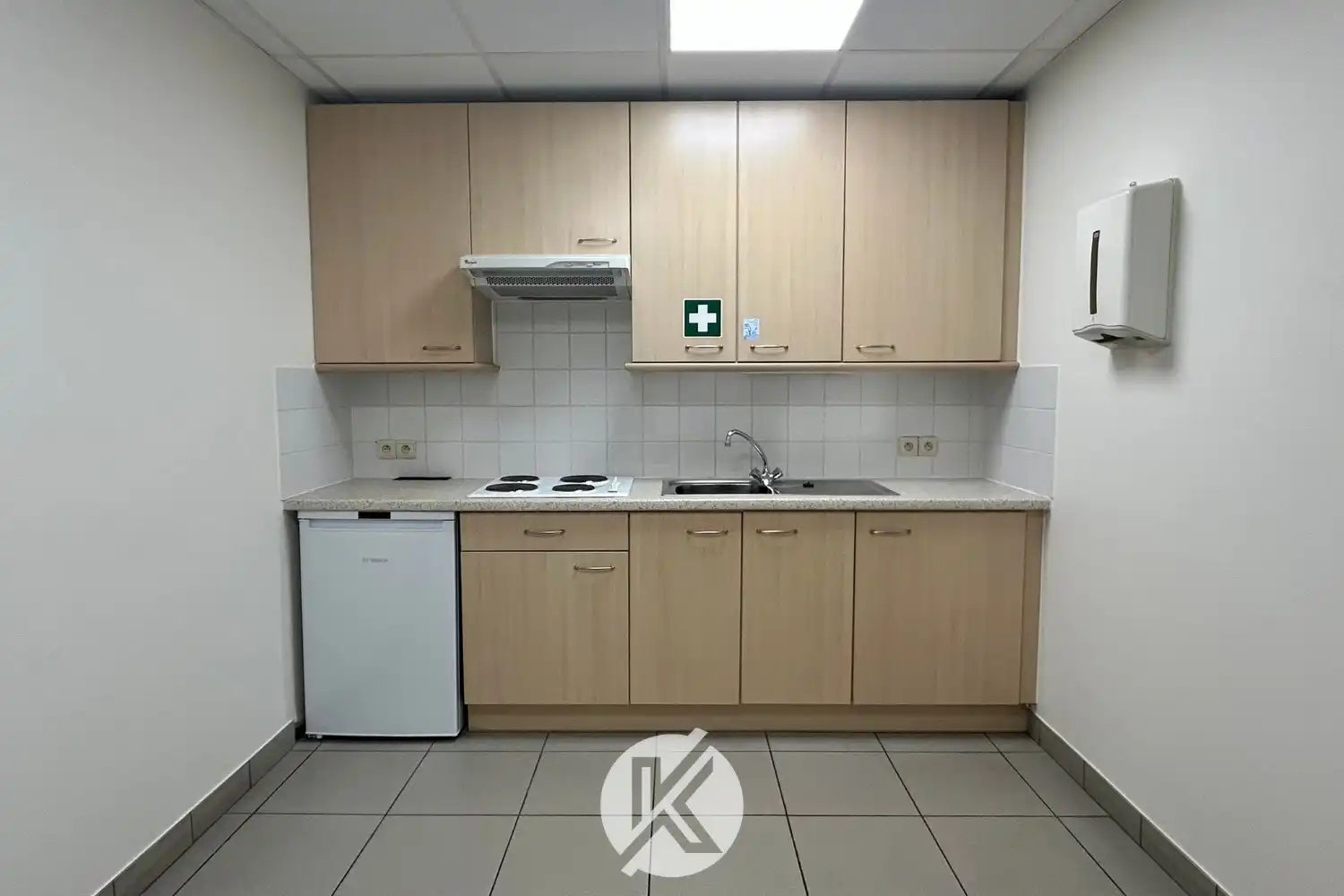 Kantoorruimte met vlotte bereikbaarheid foto 10