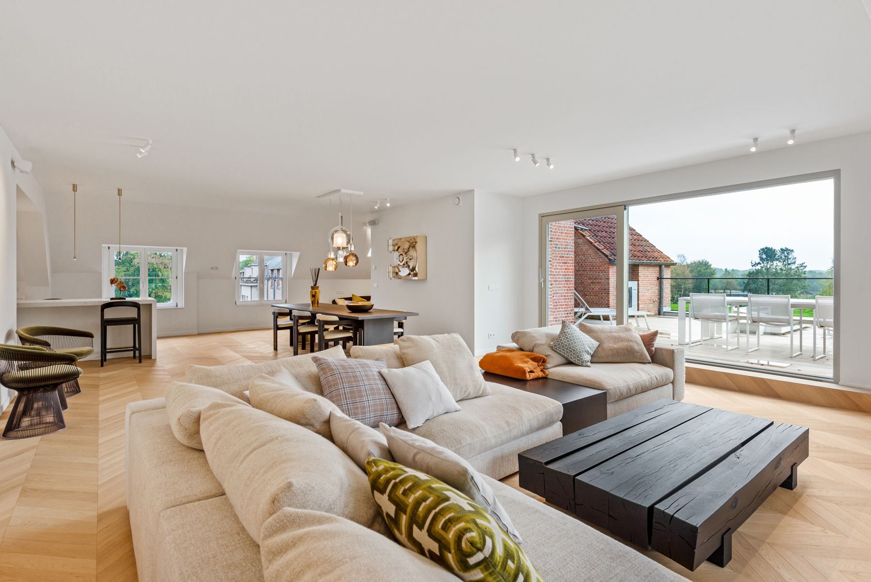 Exclusief duplex dakappartement met zicht op weiland. foto 5