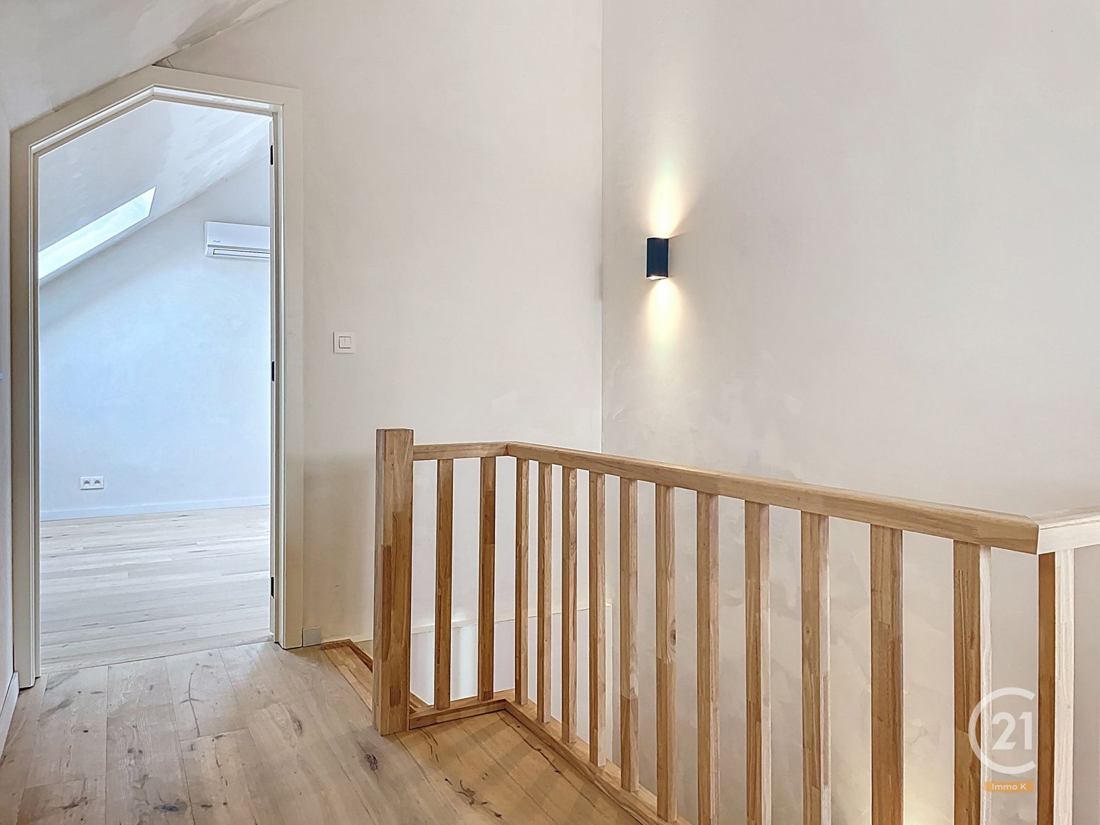 Nieuwbouw duplex met 4 slpks, terras, tuin en staanplaats foto 25