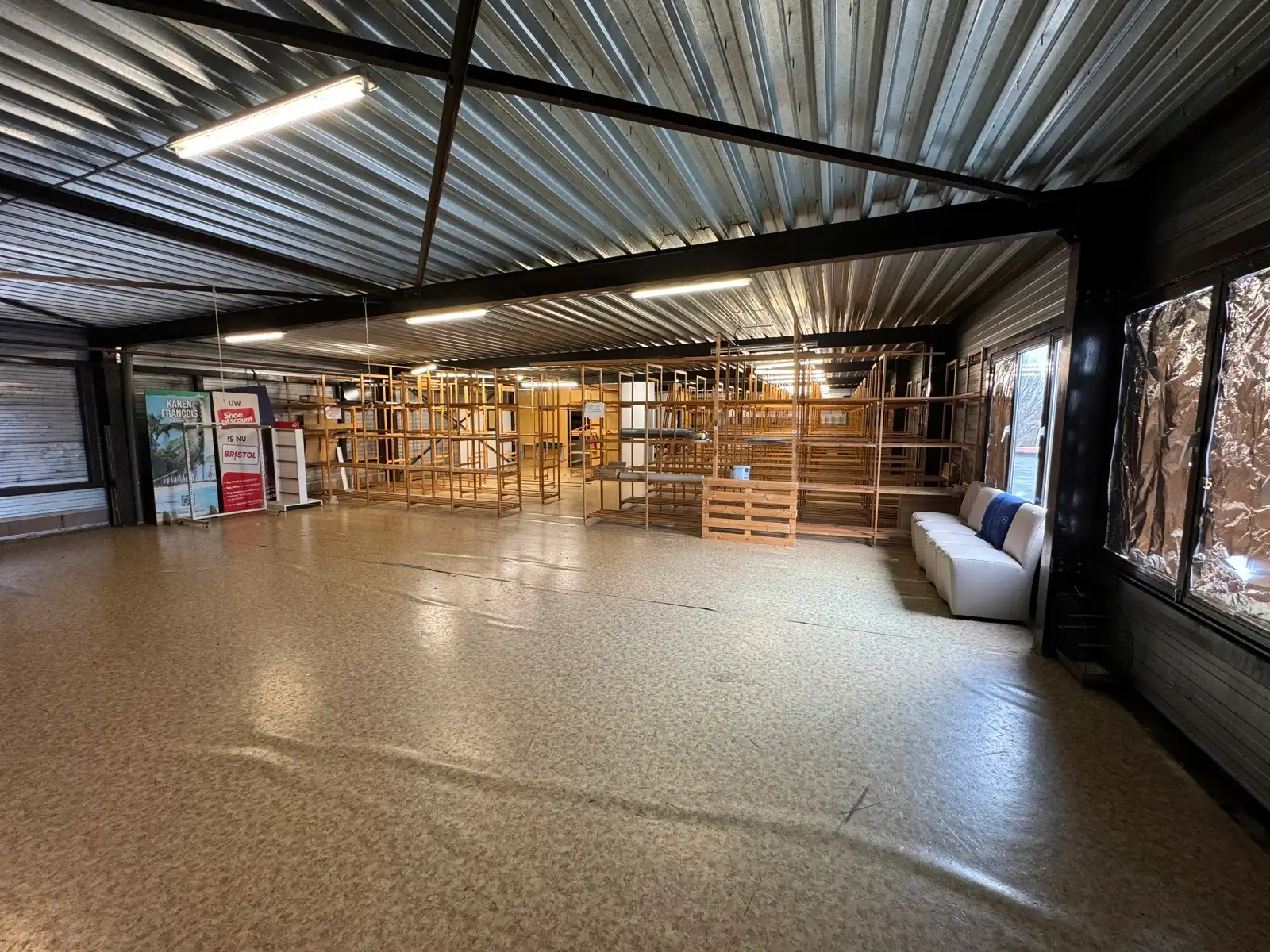 Commercieel pand te huur in Oudsbergen (ex-Bristol) foto 10