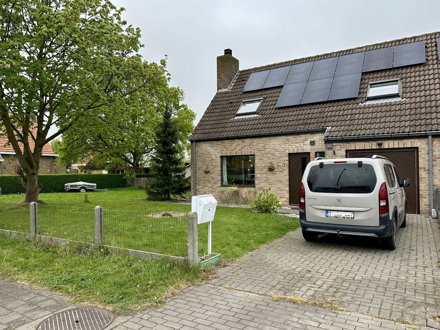 Gezinswoning te Lissewege foto {{pictureIndex}}