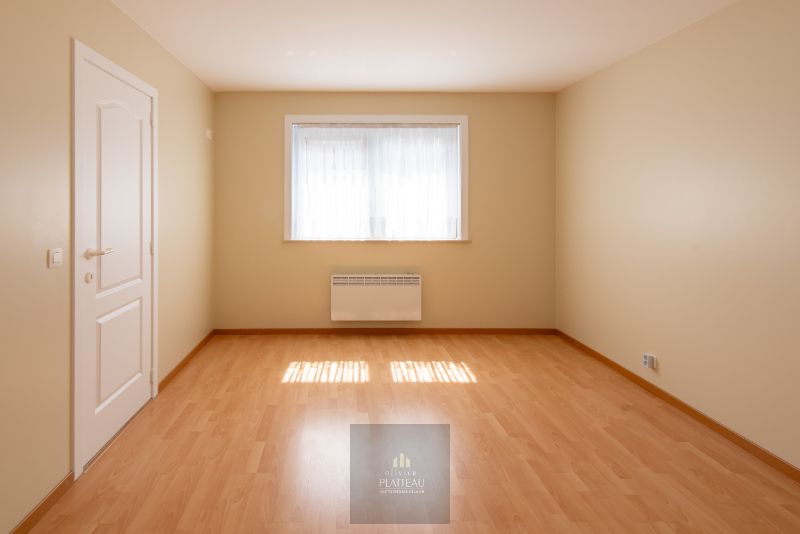 Ruim zongericht appartement met 2 slaapkamers. foto 16