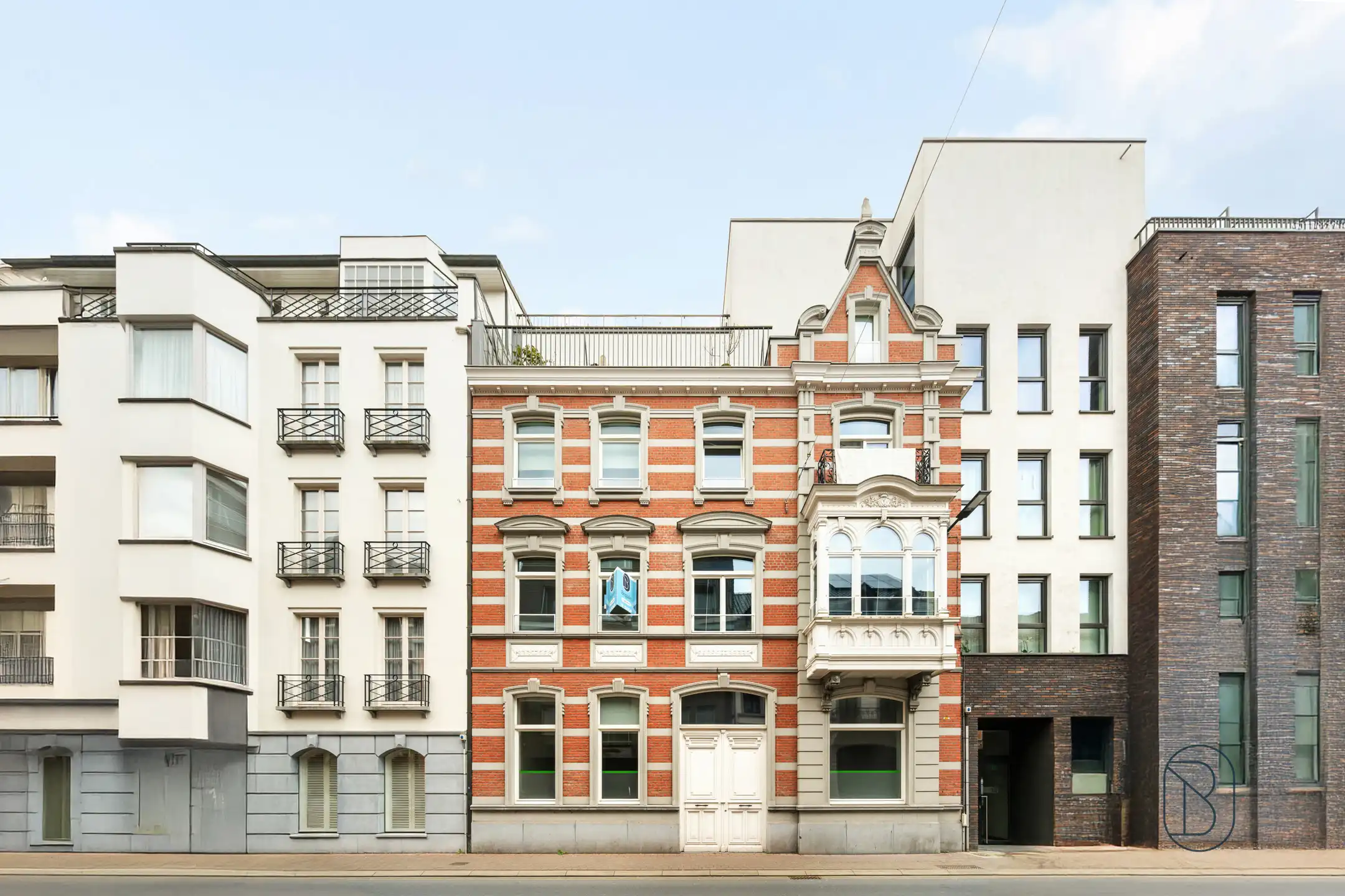 Recent instapklaar appartement met terras op De Munt in Roeselare! foto 6