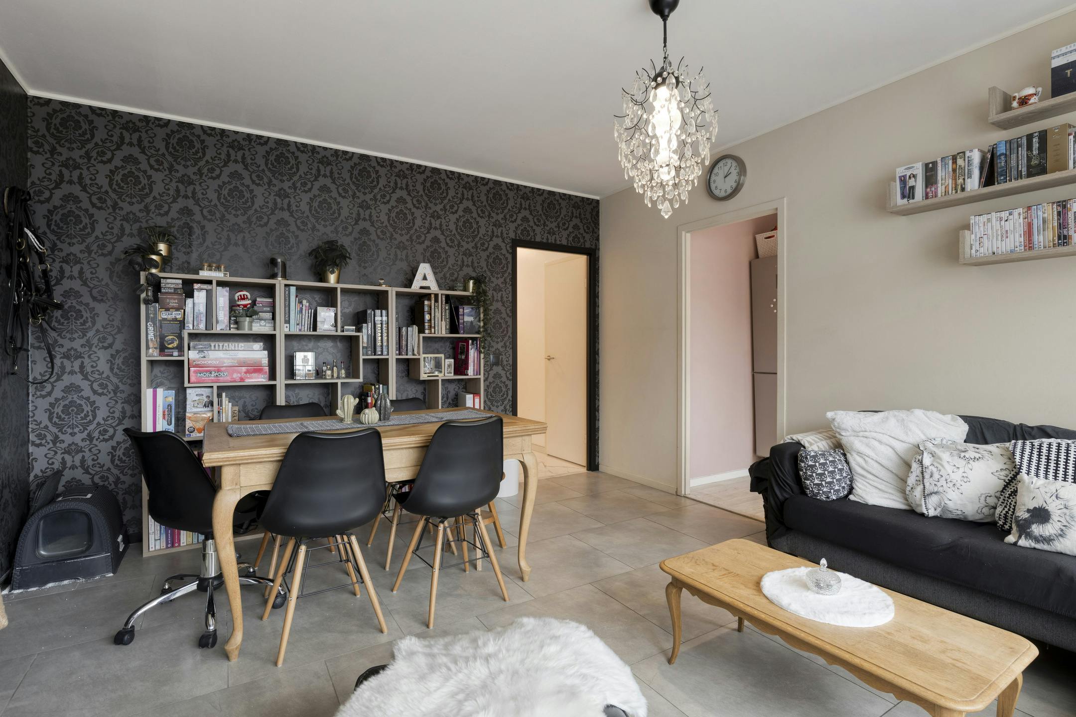 Appartement met uitzicht en terras te koop in Antwerpen foto {{pictureIndex}}