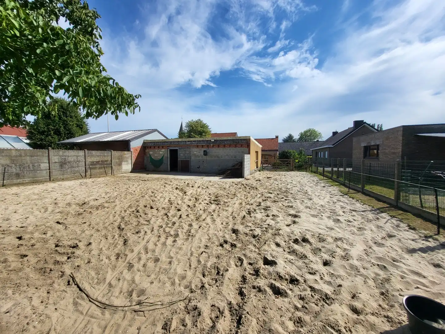 Karaktervolle eigendom met uitzonderlijk potentieel, paardenstal en 2 ruime garages op 2.550 m², met 248 m² bewoonbare oppervlakte. foto 9