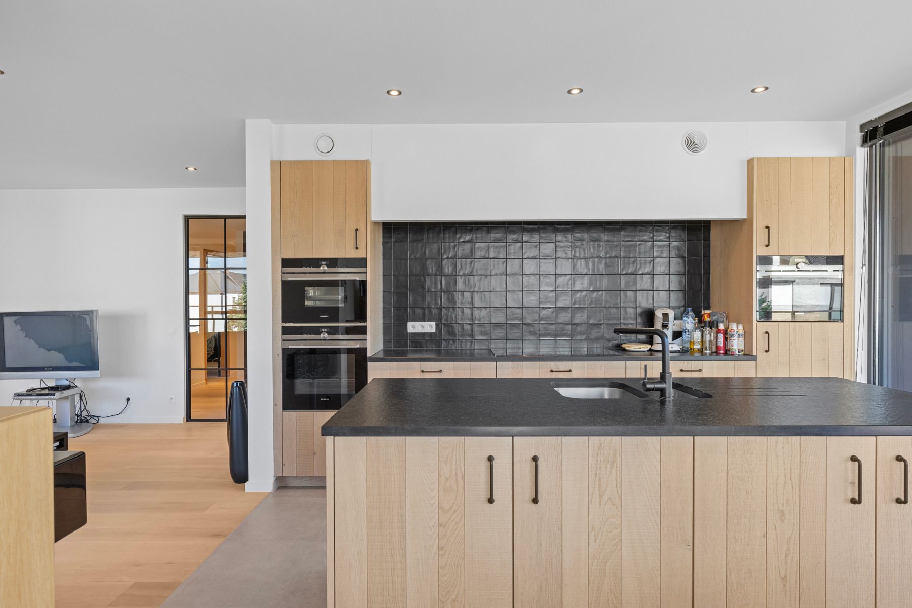 Luxueus, ruim en hoogwaardig afgewerkt appartement te Heusden foto 11